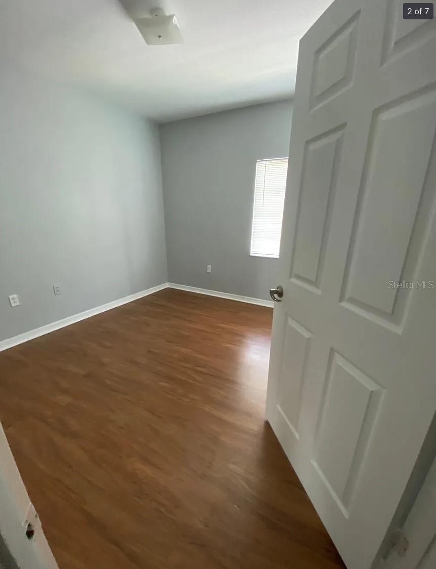 Image 5 of 7 For 9507 Amberdale Court 201