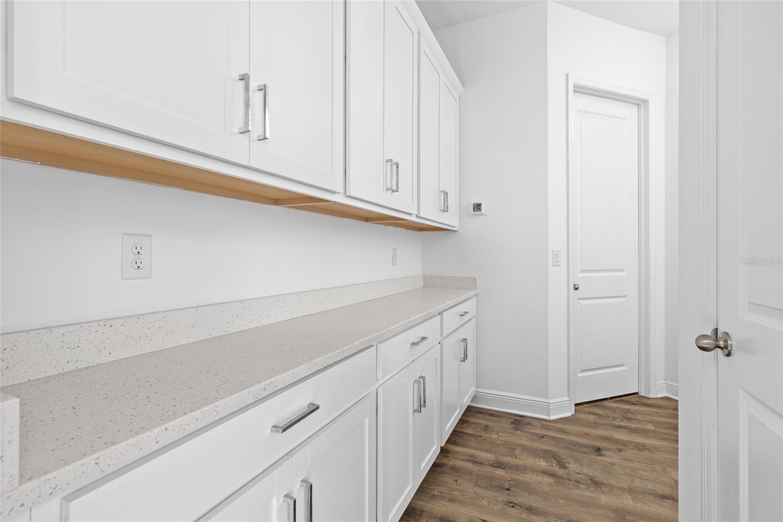 Image 24 of 51 For 6430 Trailblaze Bend