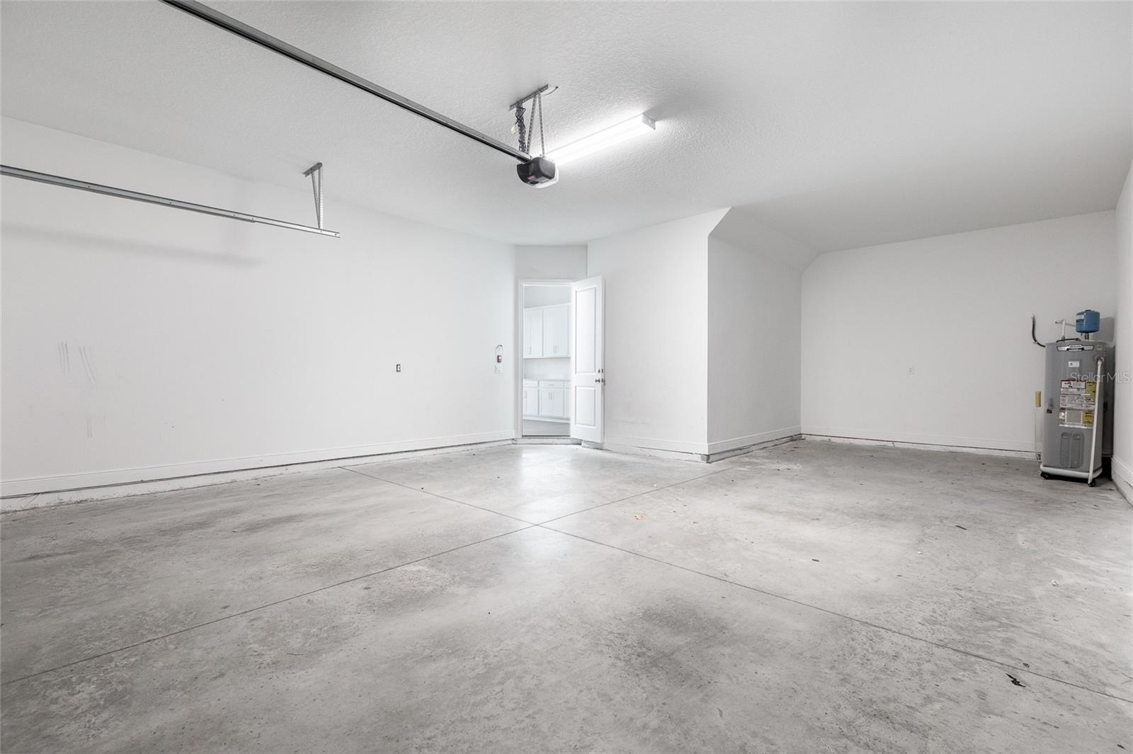 Image 26 of 51 For 6430 Trailblaze Bend