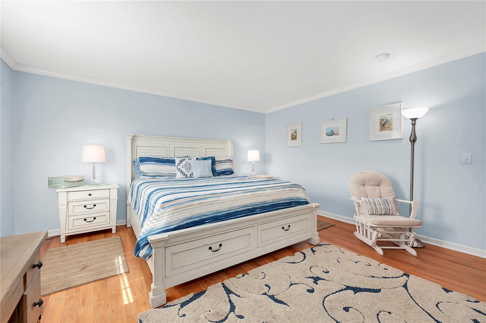 Image 11 of 36 For 237 Seahorse Drive Se H