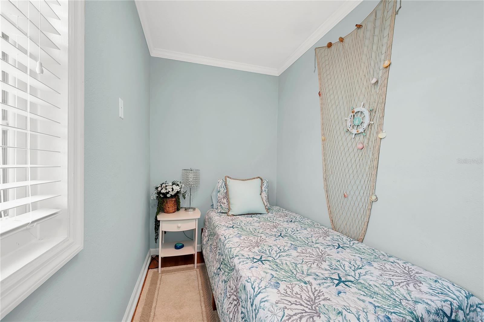 Image 16 of 36 For 237 Seahorse Drive Se H