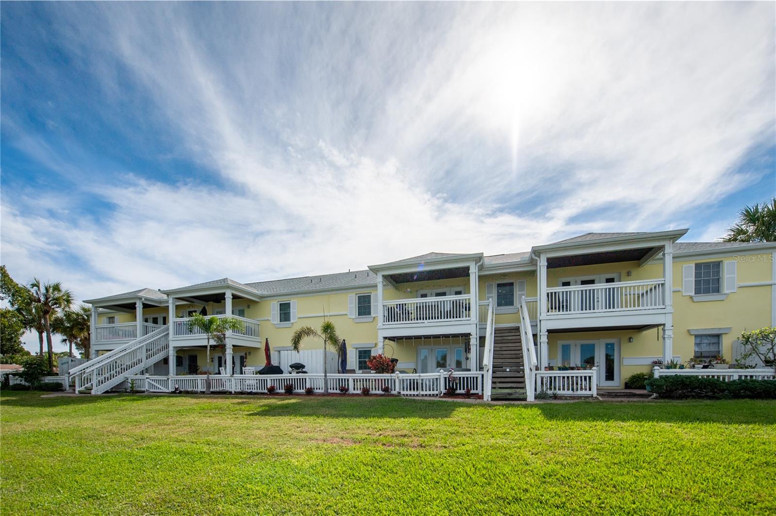 Image 25 of 36 For 237 Seahorse Drive Se H