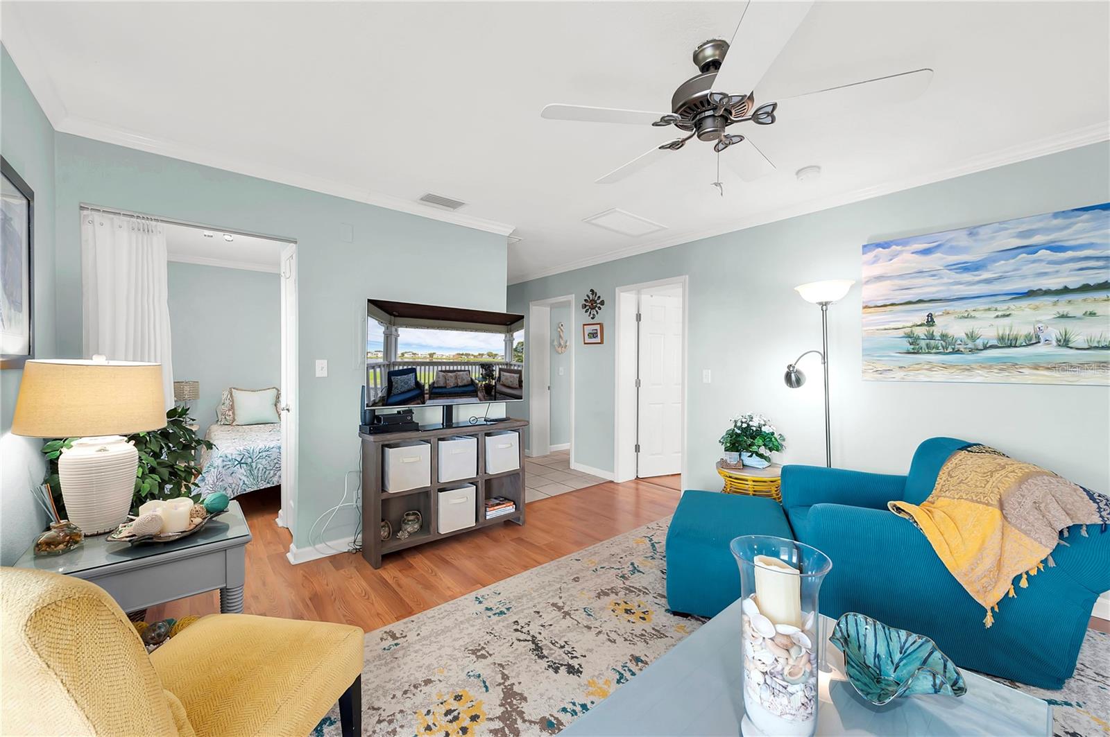 Image 7 of 36 For 237 Seahorse Drive Se H