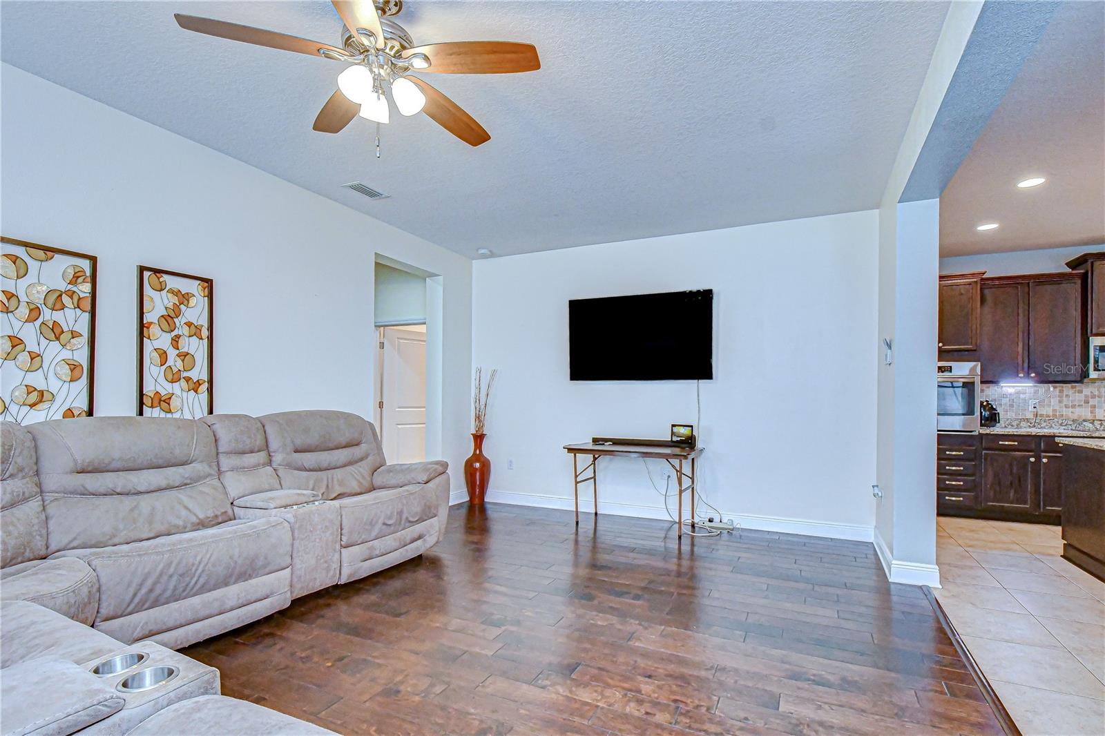 Image 11 of 73 For 11308 Wickersley Place