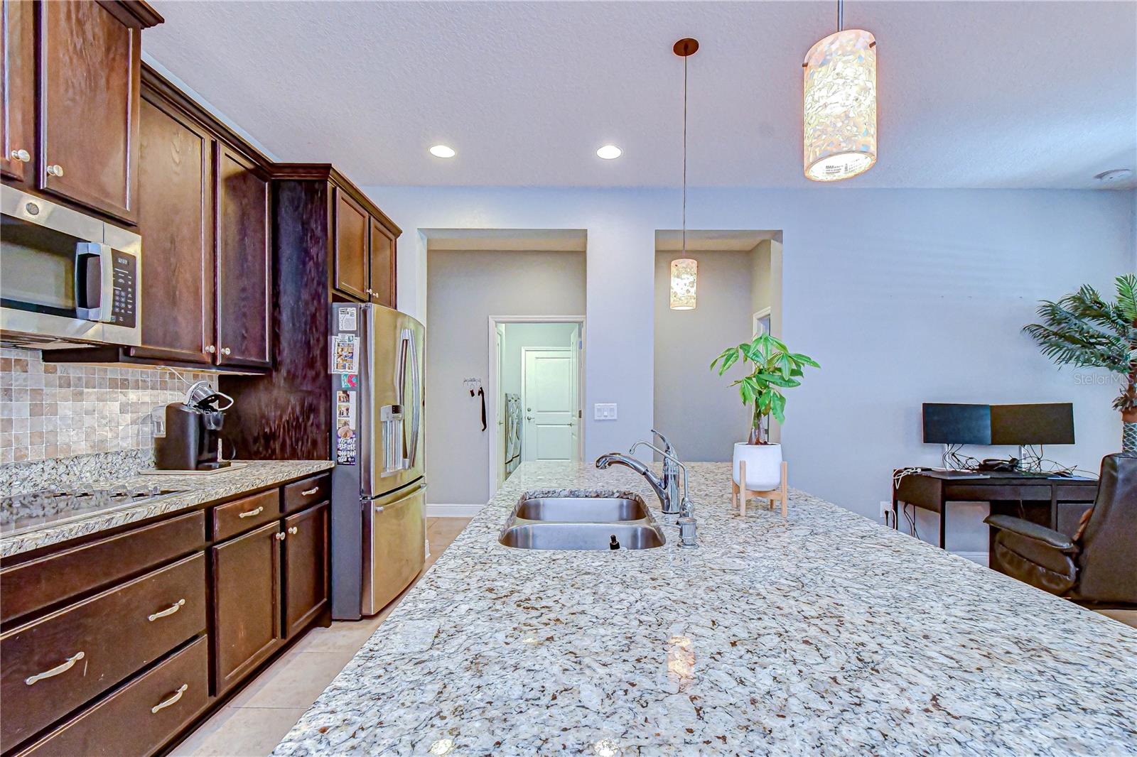 Image 21 of 73 For 11308 Wickersley Place