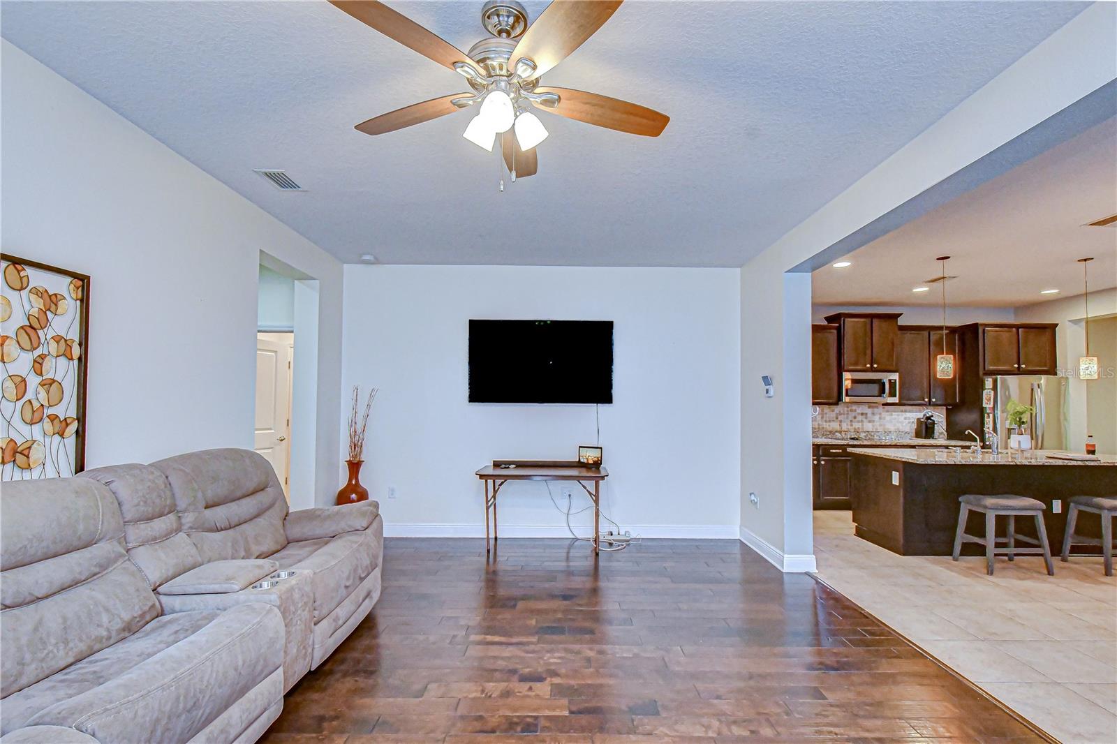 Image 8 of 73 For 11308 Wickersley Place