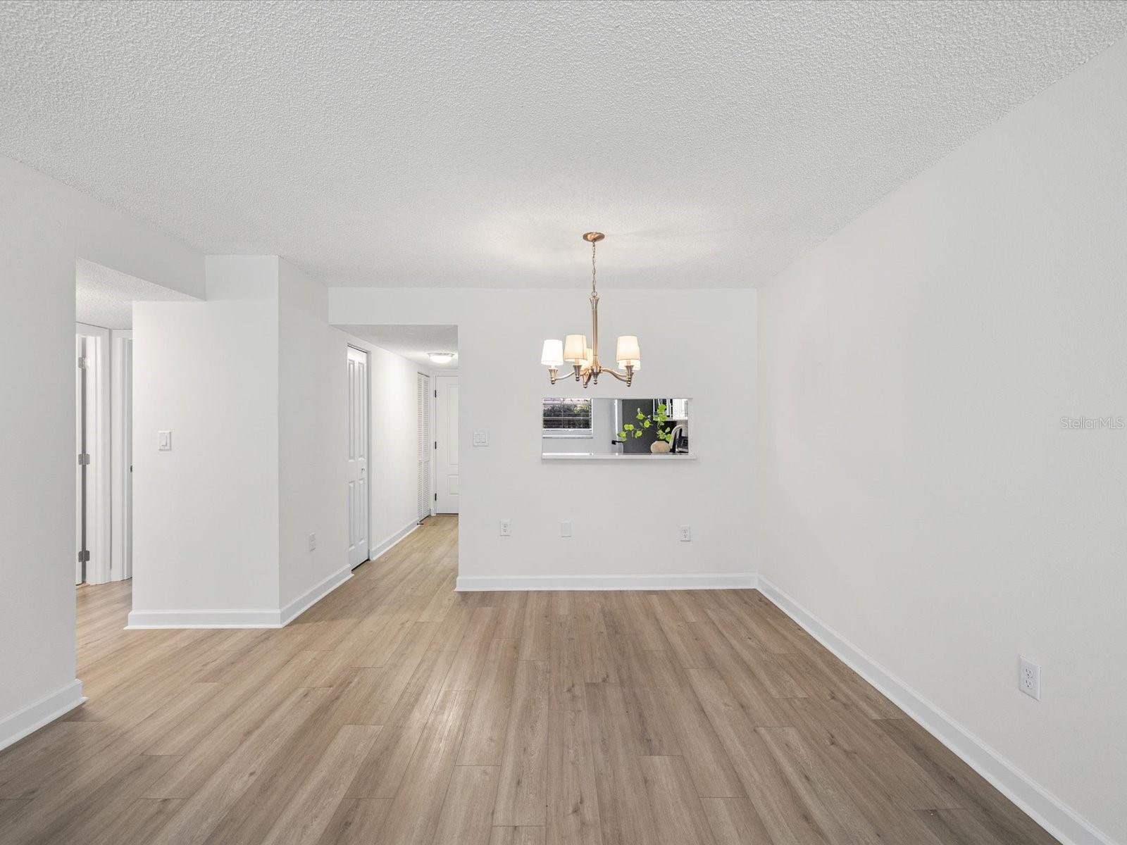 Image 12 of 40 For 19701 Gulf Boulevard 105