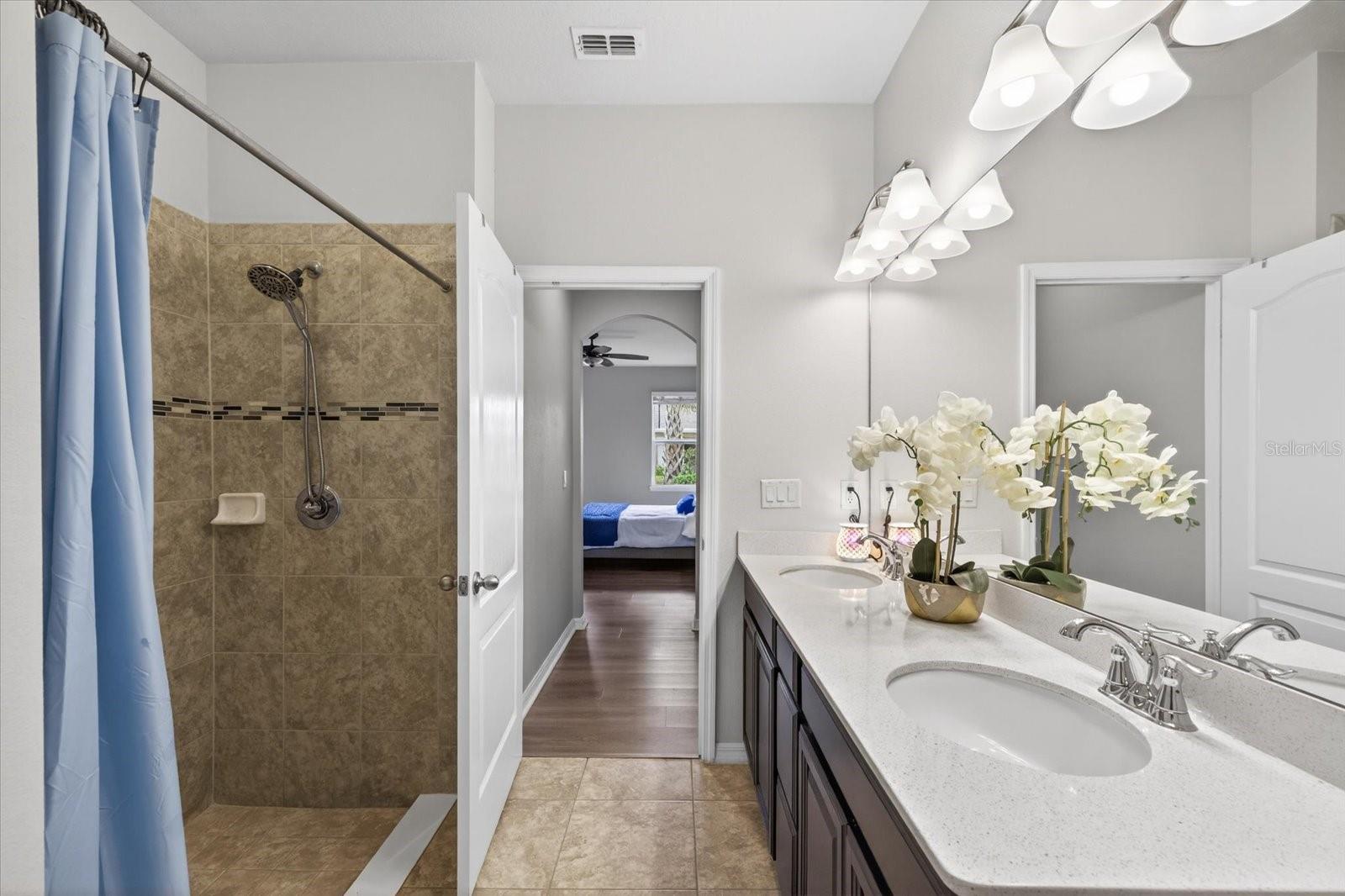 Image 17 of 46 For 10804 Verawood Drive