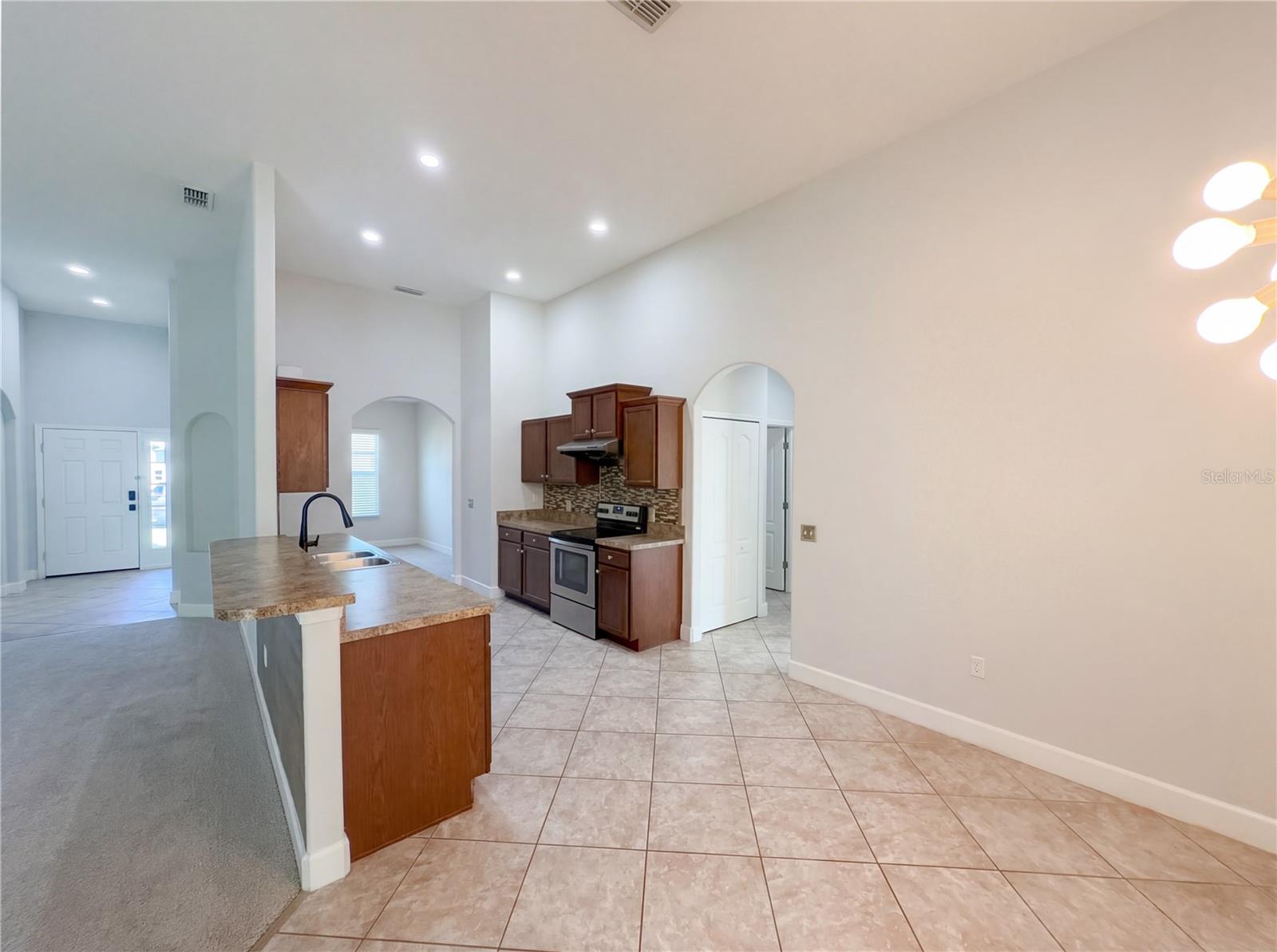 Image 9 of 24 For 6326 Hickory Leaf Place