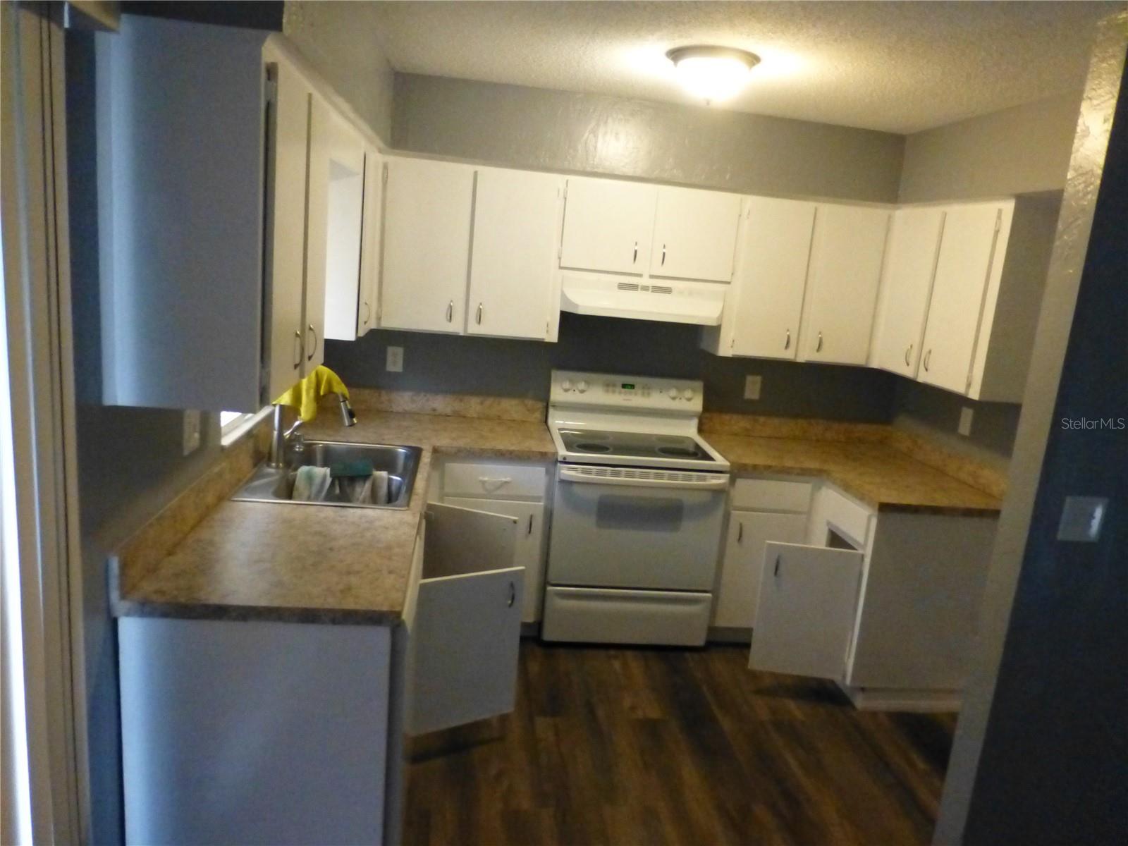 Image 11 of 40 For 197 Highland Road B