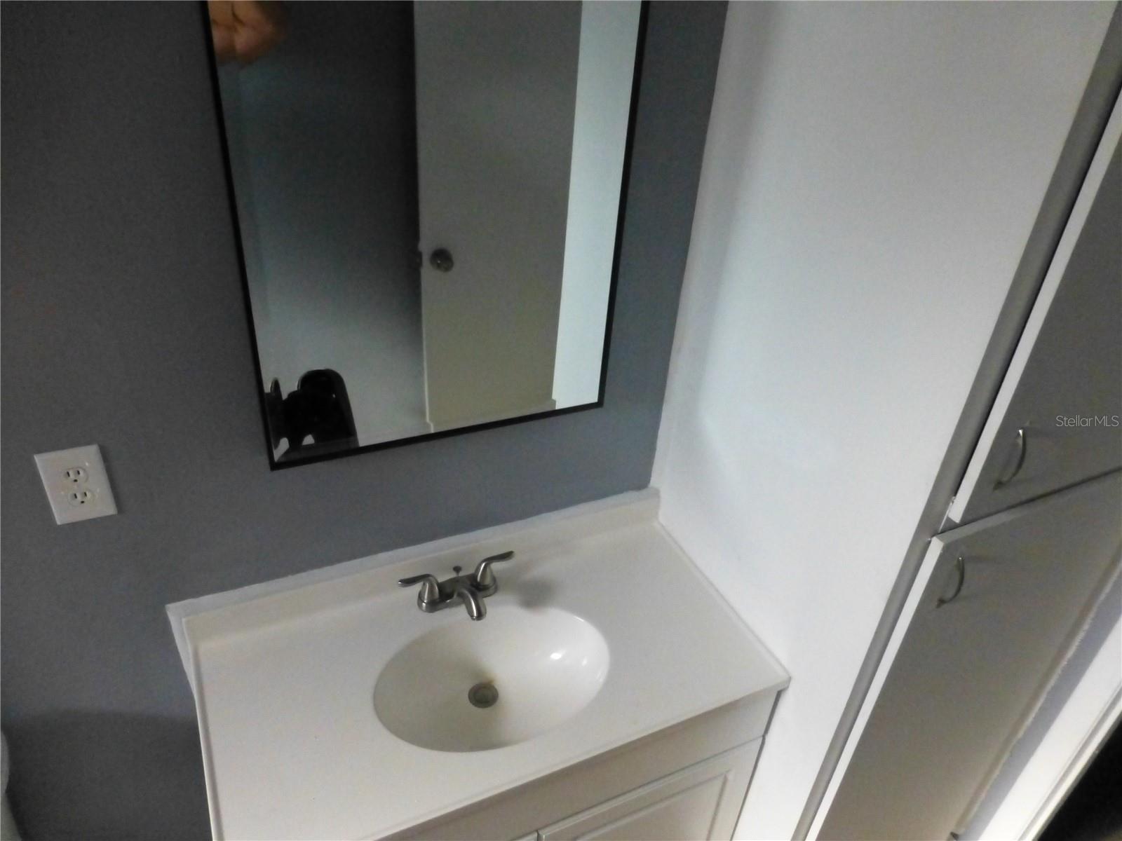 Image 6 of 40 For 197 Highland Road B