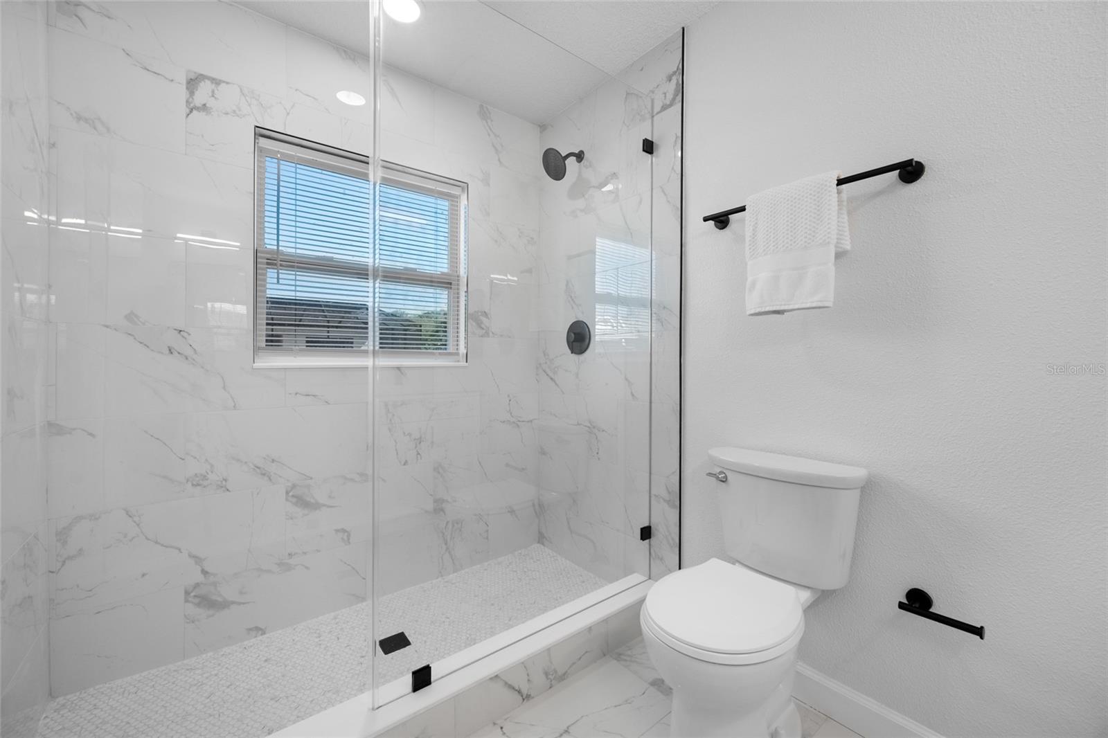 Image 28 of 71 For 9880 Bay Street