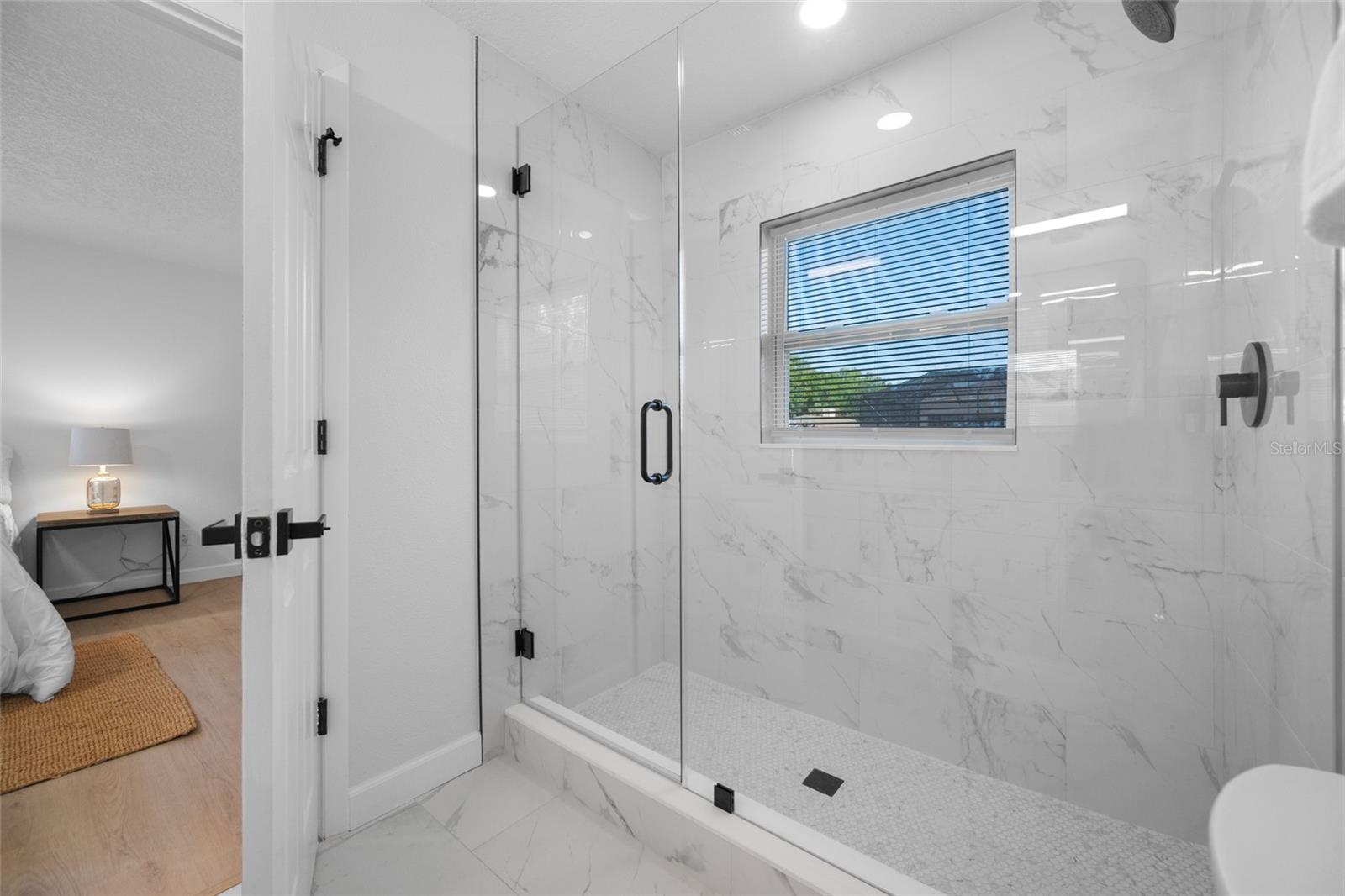 Image 29 of 71 For 9880 Bay Street