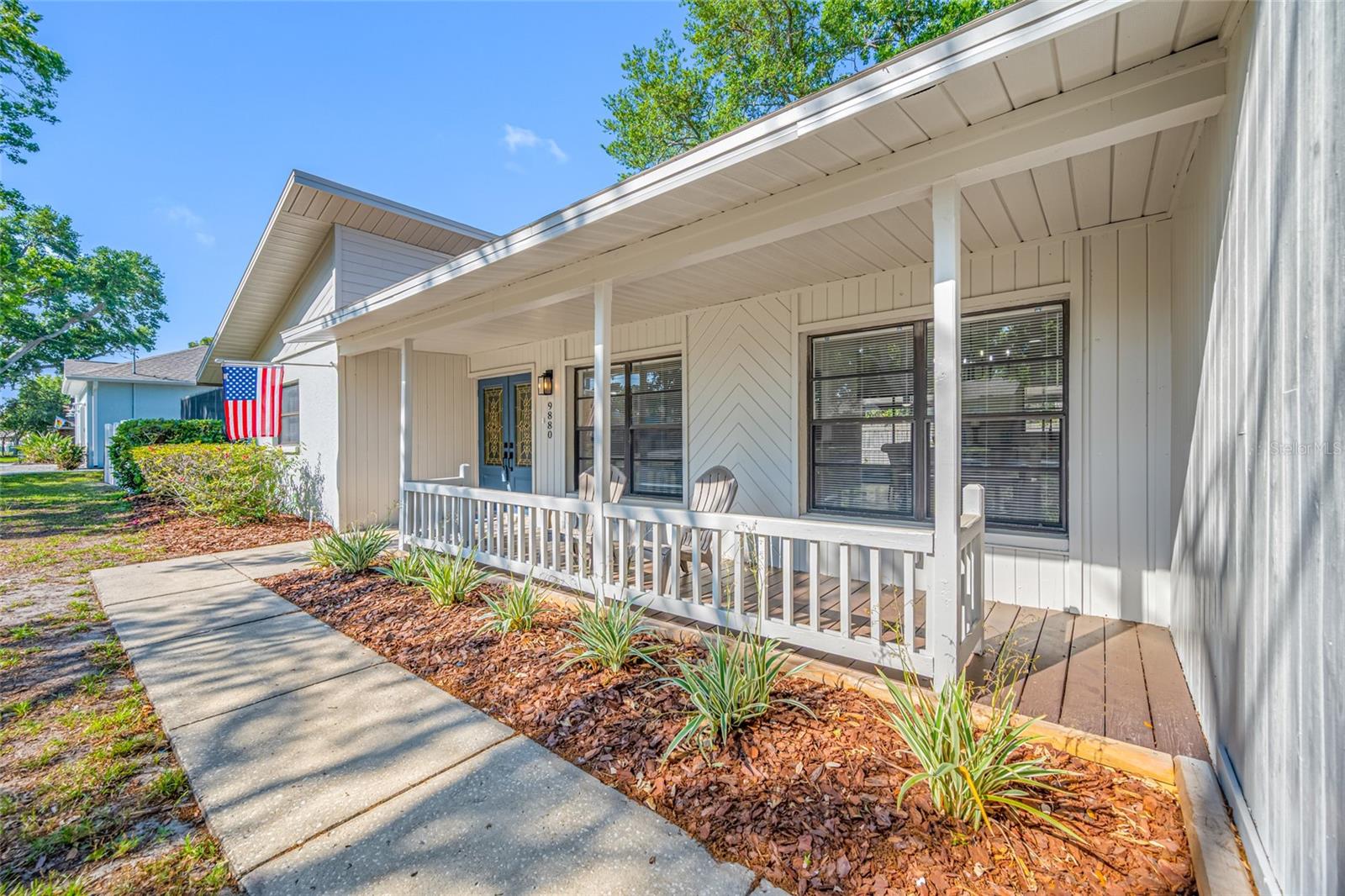 Image 3 of 71 For 9880 Bay Street