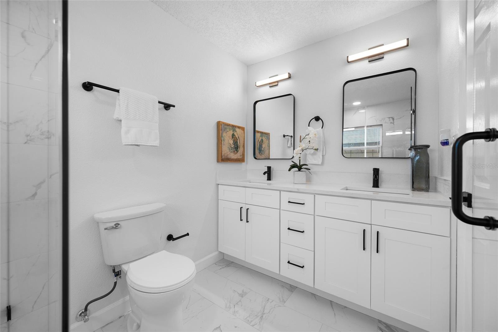 Image 30 of 71 For 9880 Bay Street