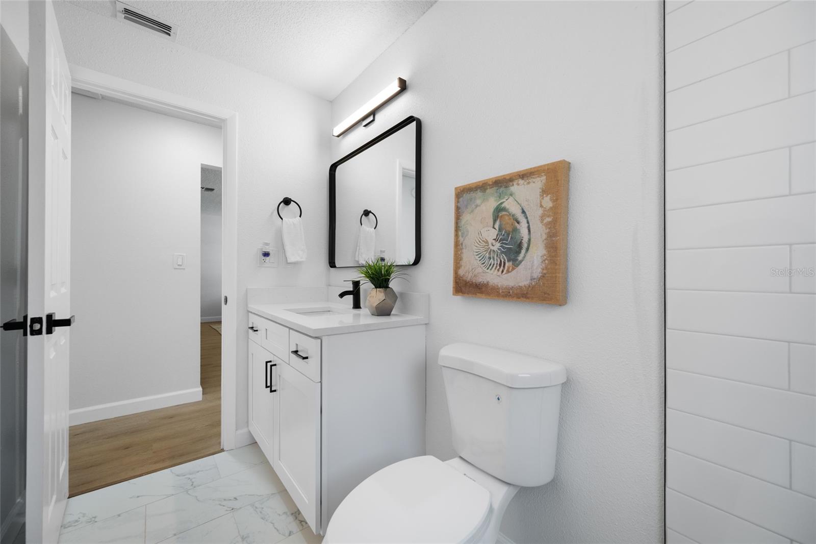 Image 34 of 71 For 9880 Bay Street