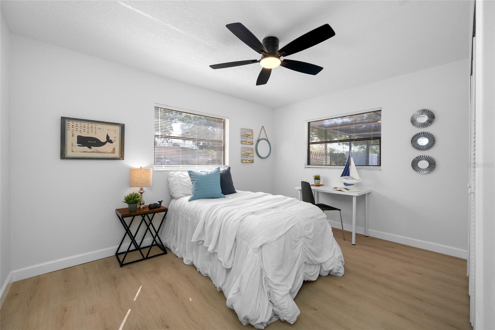 Image 39 of 71 For 9880 Bay Street