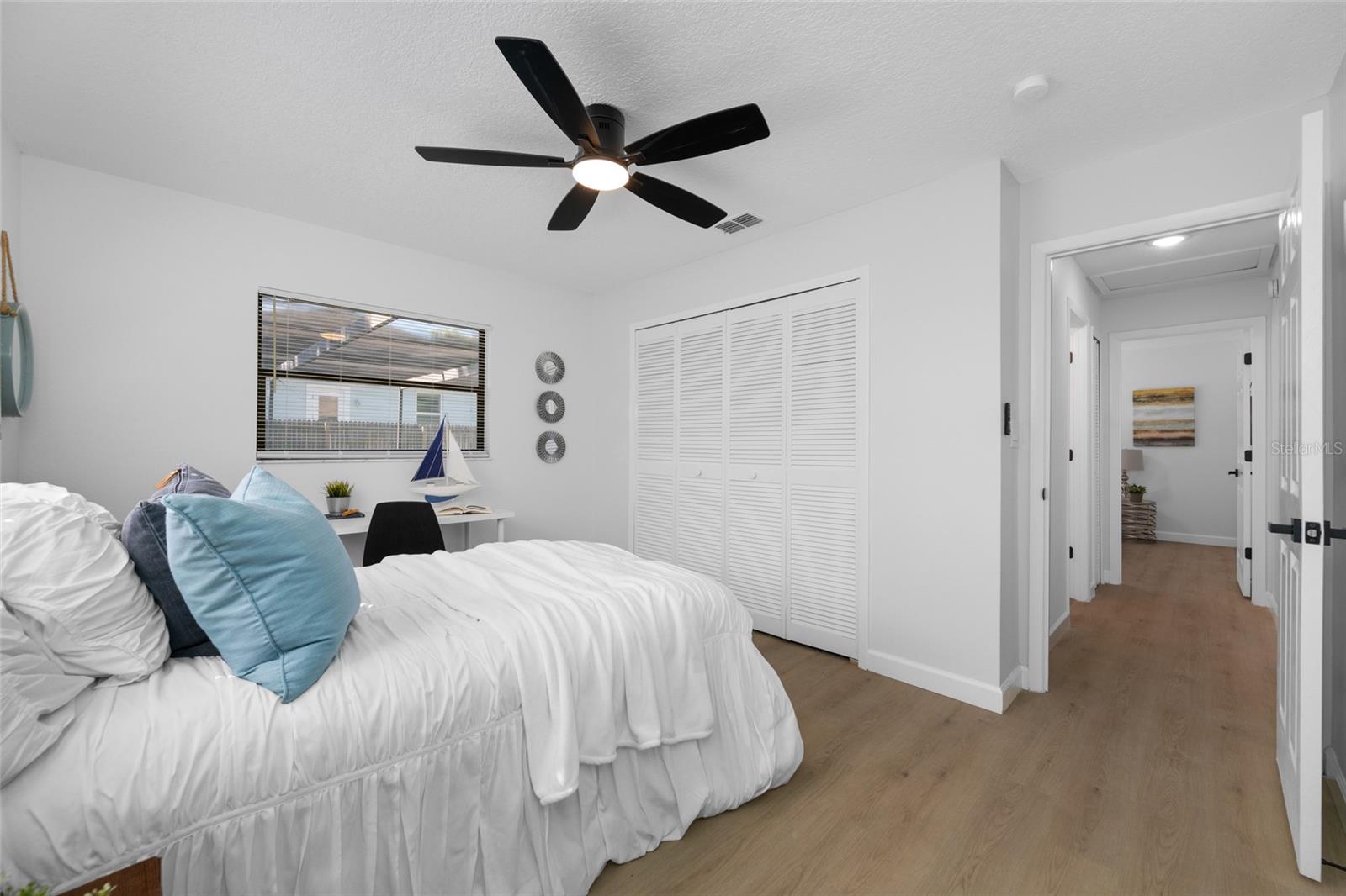 Image 40 of 71 For 9880 Bay Street