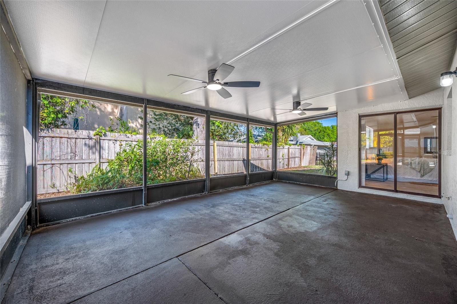 Image 43 of 71 For 9880 Bay Street