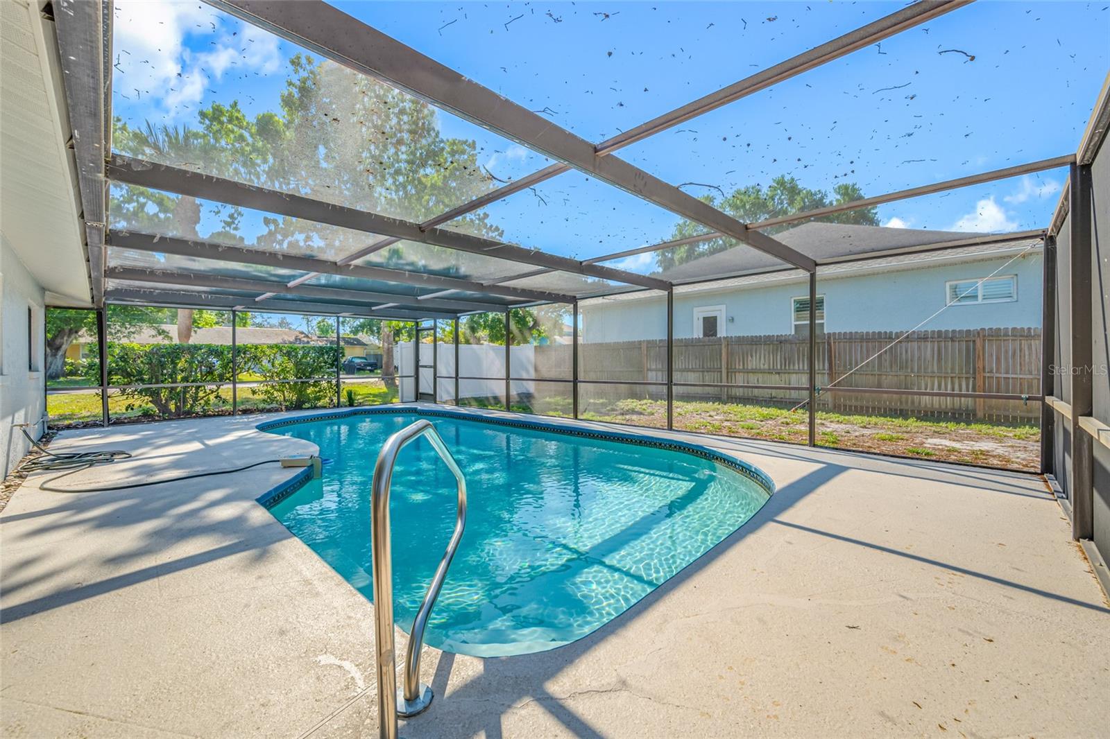 Image 47 of 71 For 9880 Bay Street