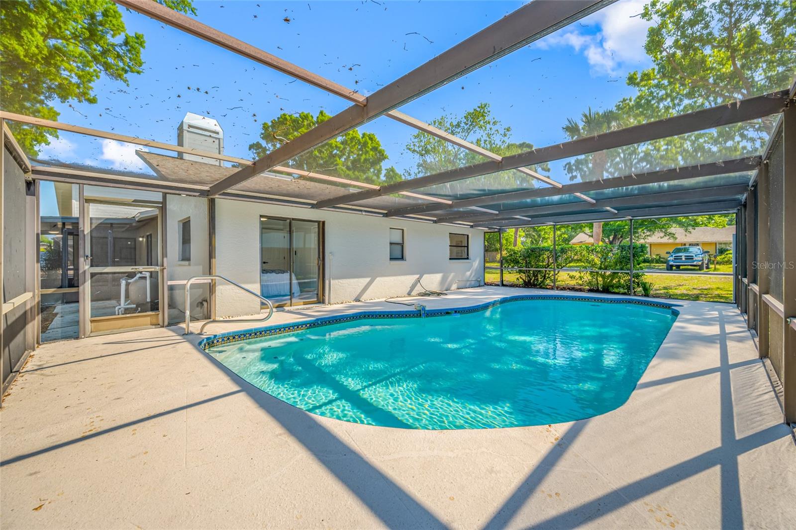 Image 48 of 71 For 9880 Bay Street