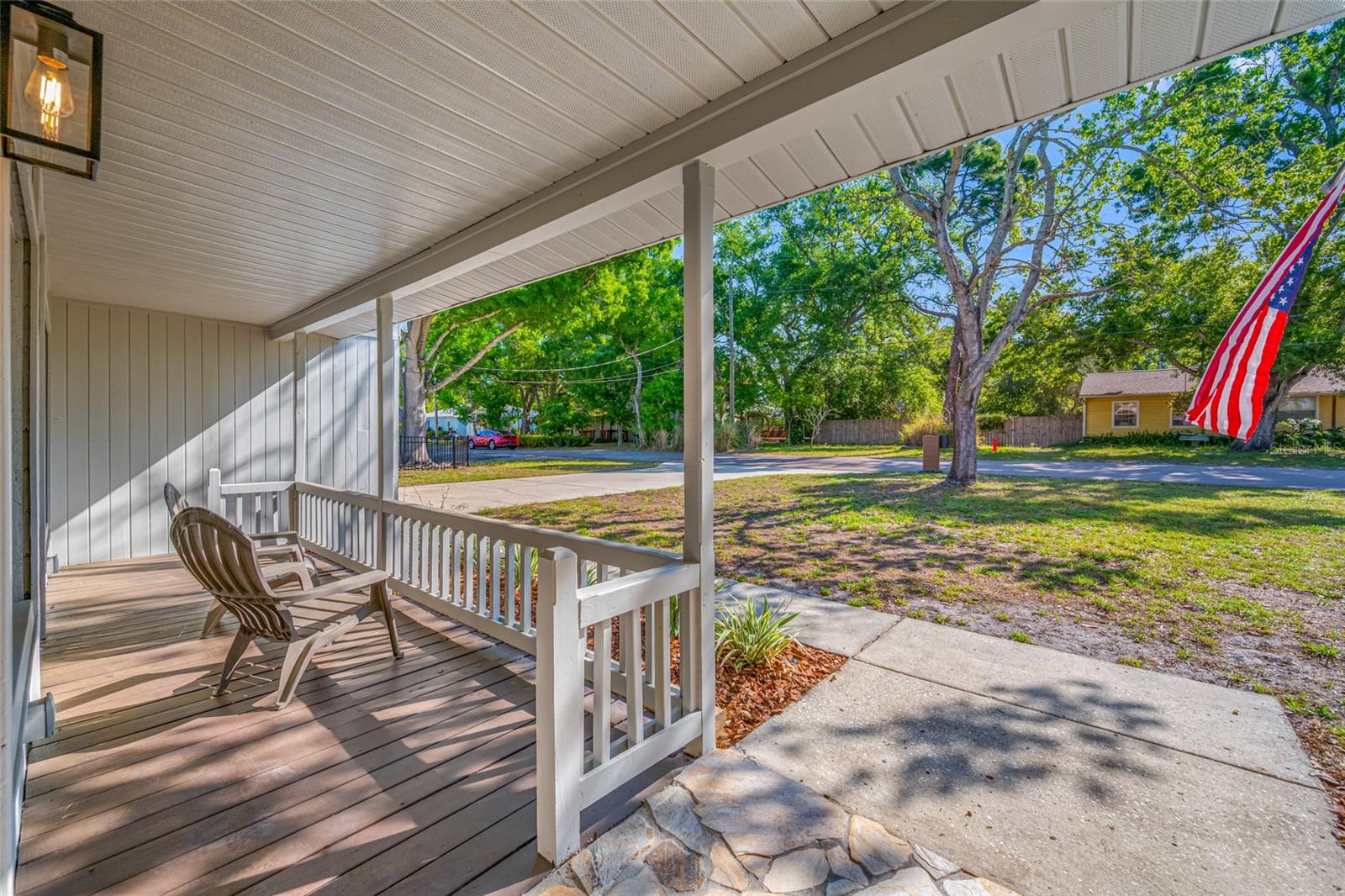 Image 5 of 71 For 9880 Bay Street