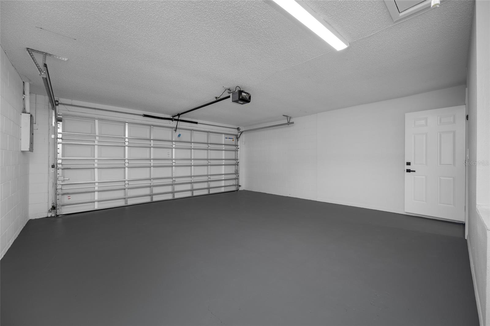 Image 58 of 71 For 9880 Bay Street