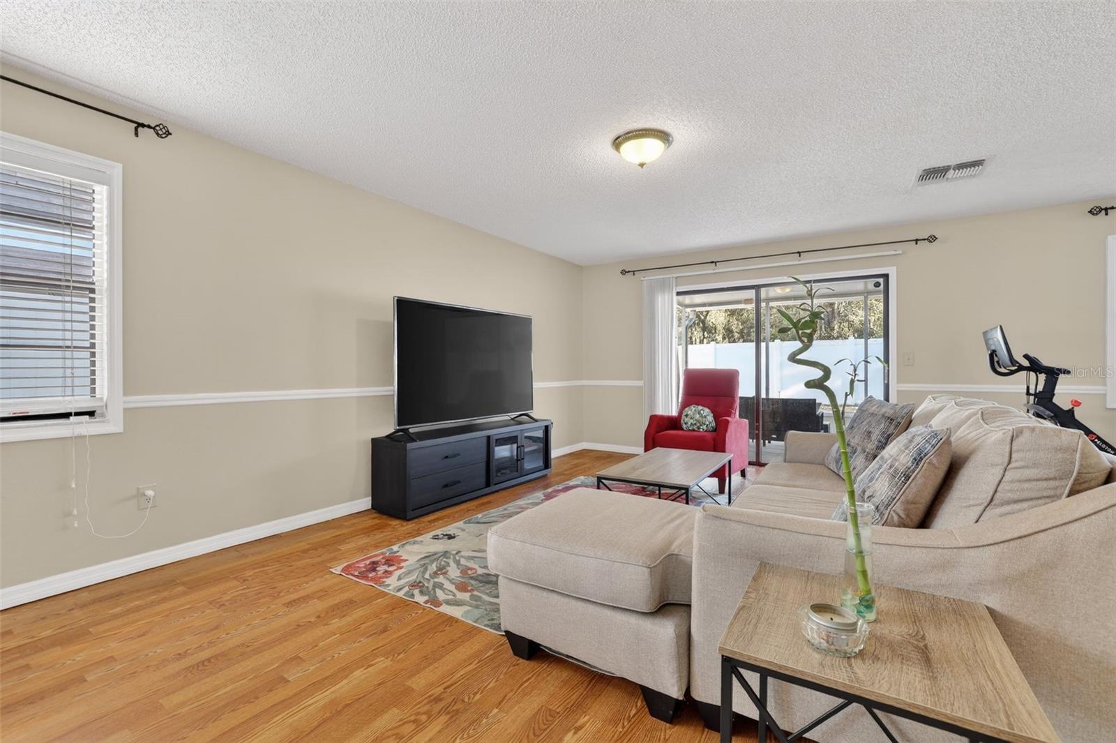 Image 4 of 30 For 5215 Corvette Drive