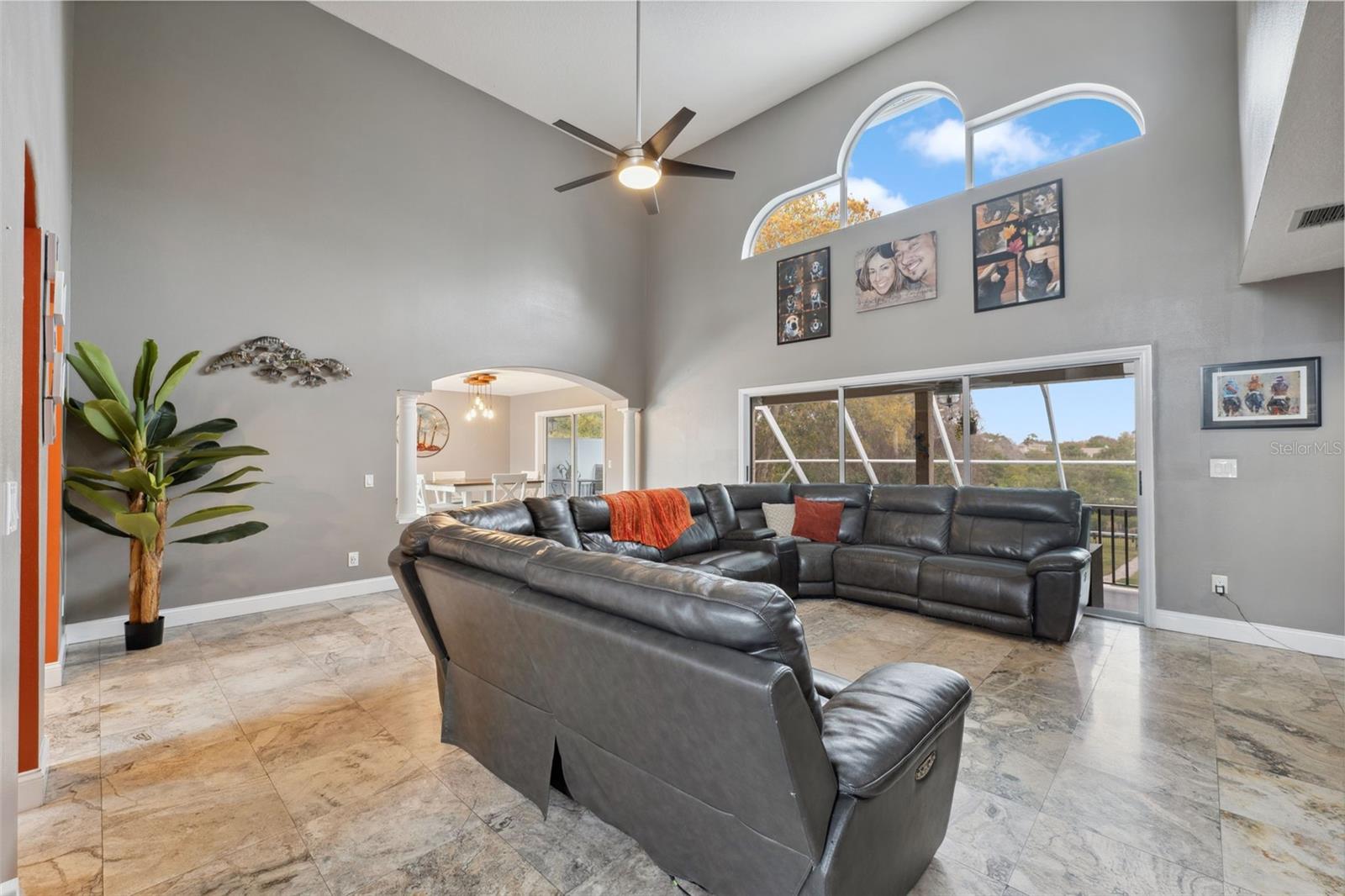 Image 19 of 84 For 3114 Bluff Boulevard