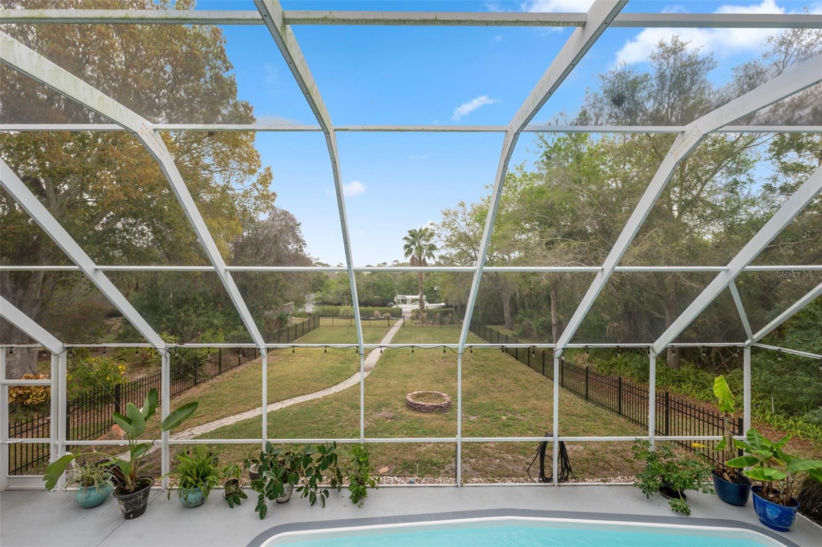 Image 32 of 84 For 3114 Bluff Boulevard