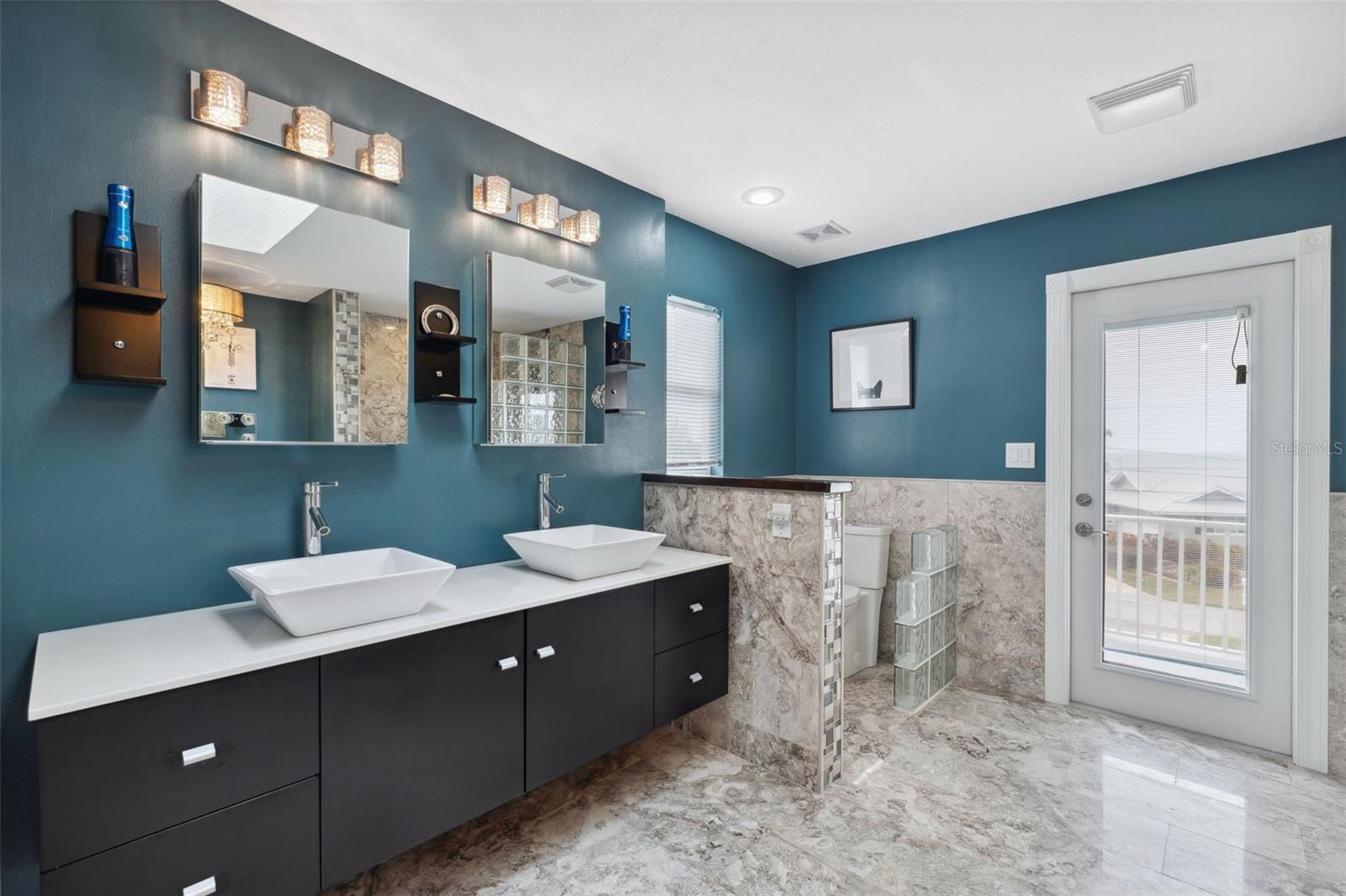 Image 42 of 84 For 3114 Bluff Boulevard