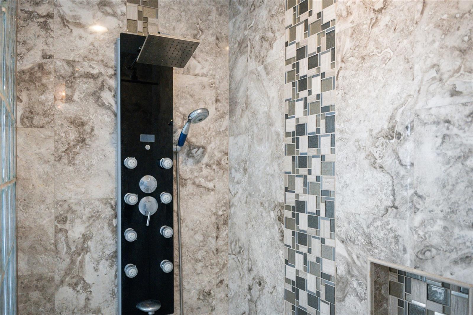 Image 44 of 84 For 3114 Bluff Boulevard