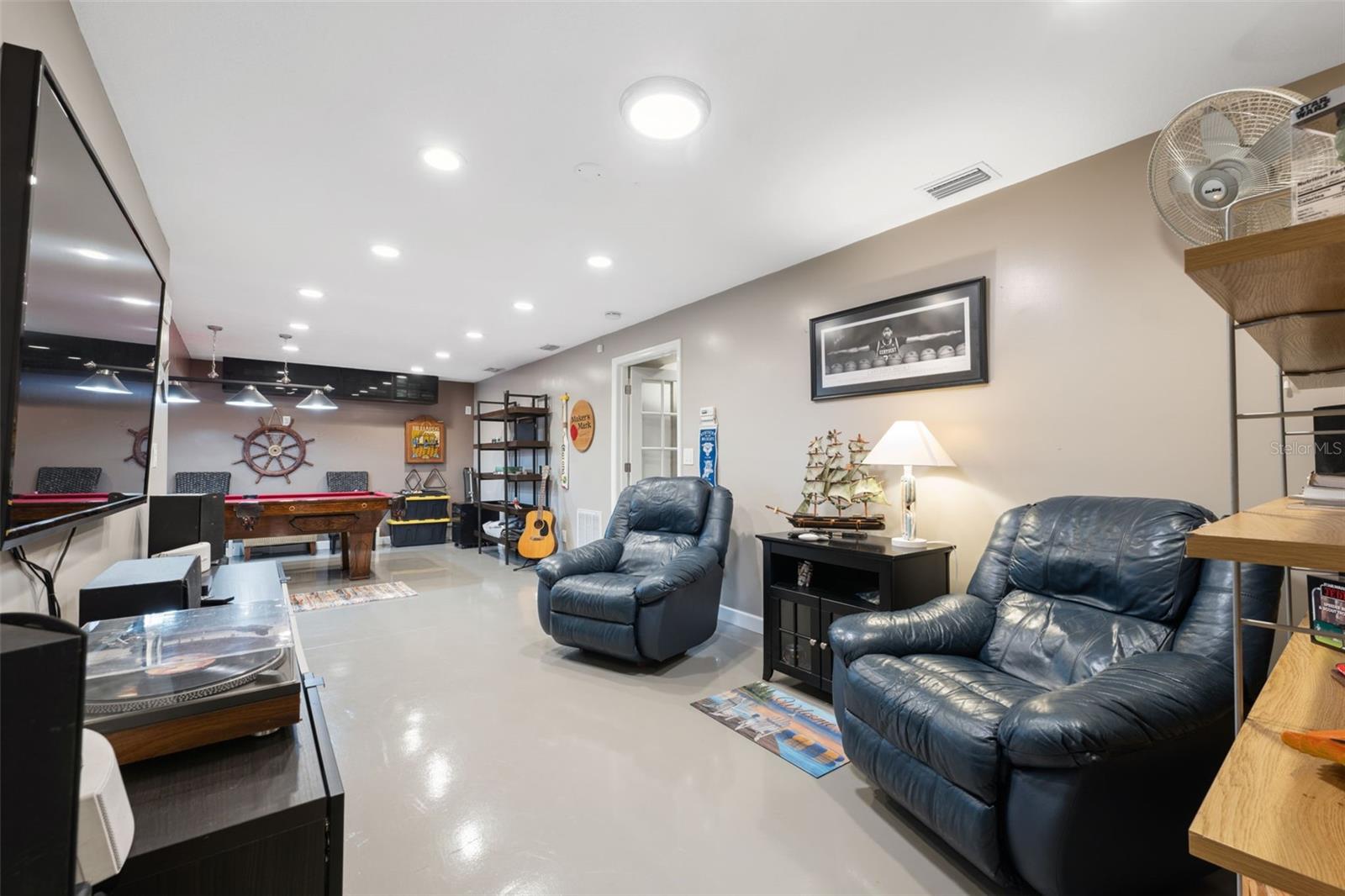 Image 55 of 84 For 3114 Bluff Boulevard