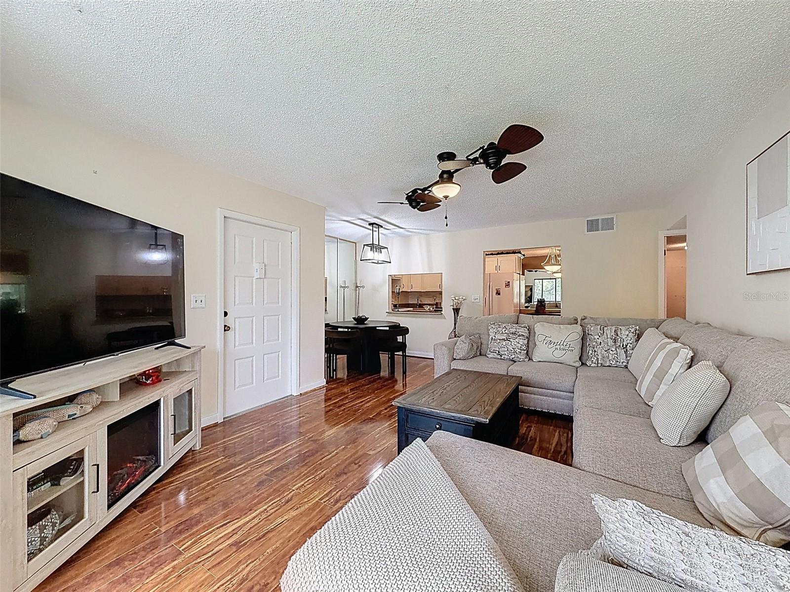 Image 19 of 74 For 1488 Pine Glen Lane B2