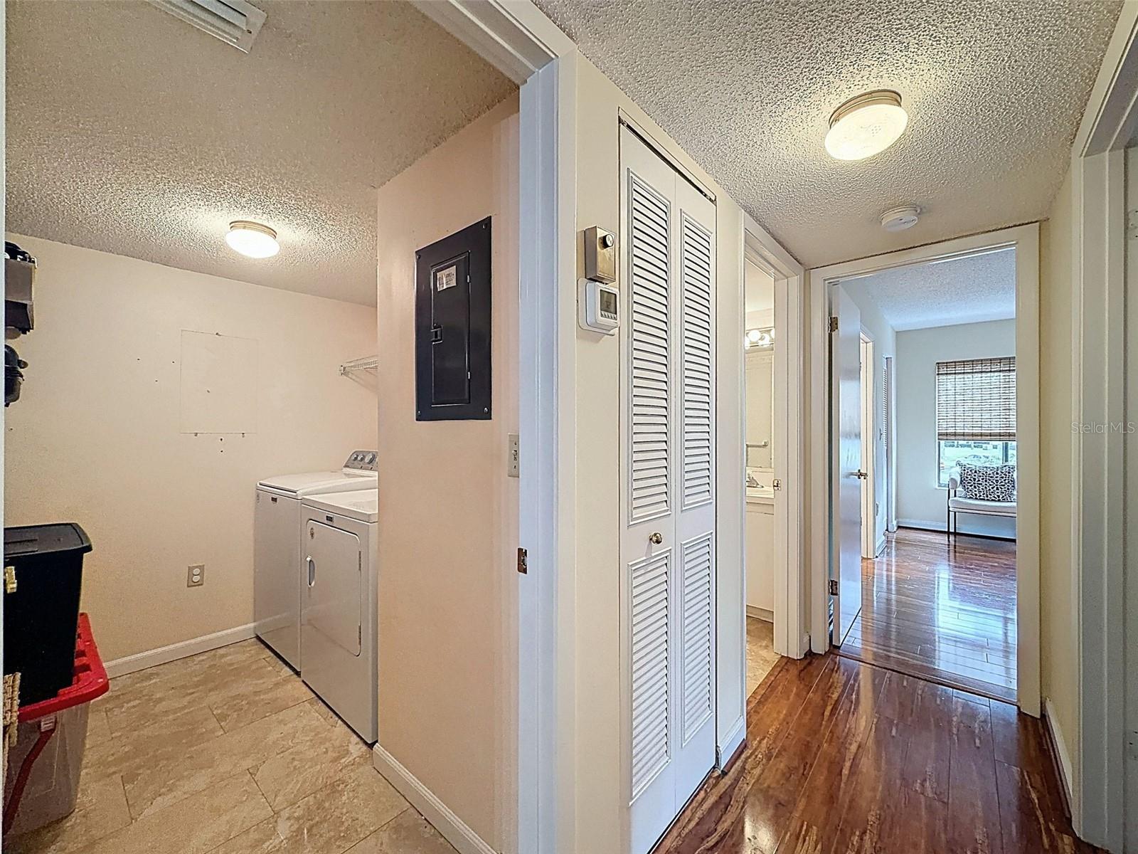 Image 31 of 74 For 1488 Pine Glen Lane B2