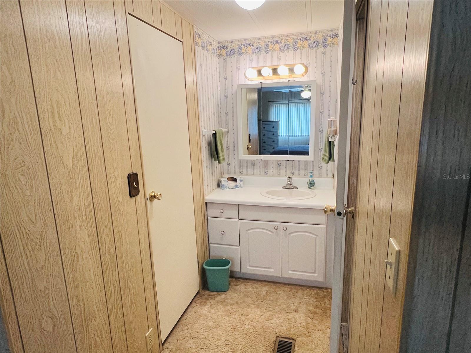 Image 11 of 24 For 2224 Ca D Oro Drive