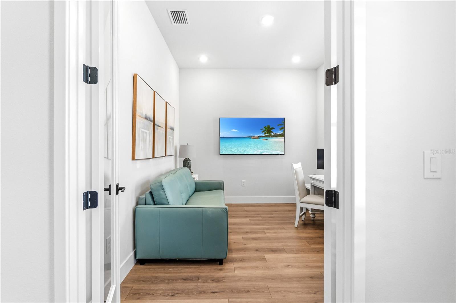 Image 11 of 84 For 7254 Kodiak Lane