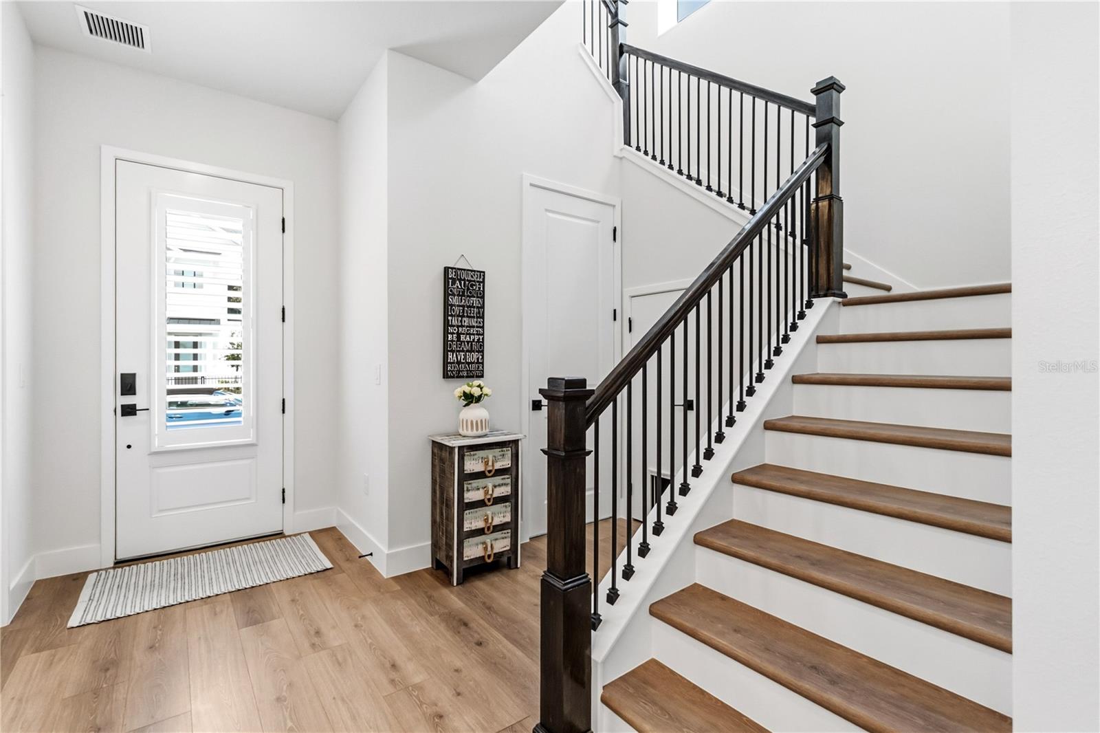 Image 6 of 84 For 7254 Kodiak Lane