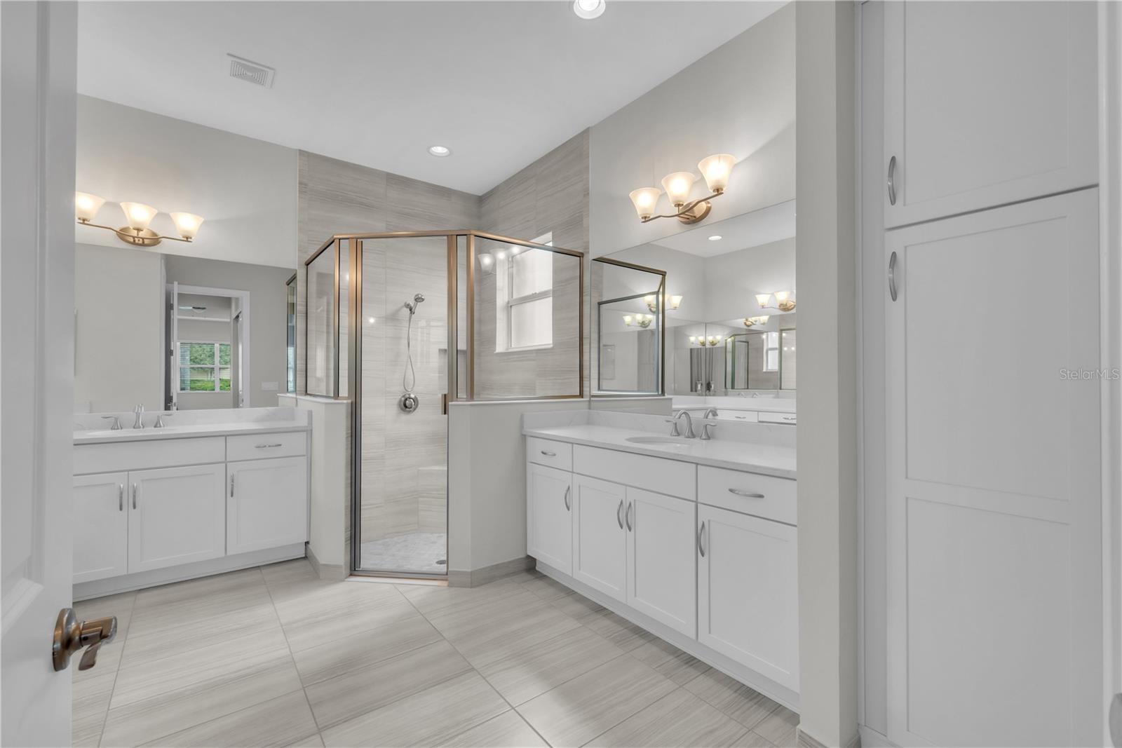 Image 21 of 48 For 4908 Grand Banks Drive