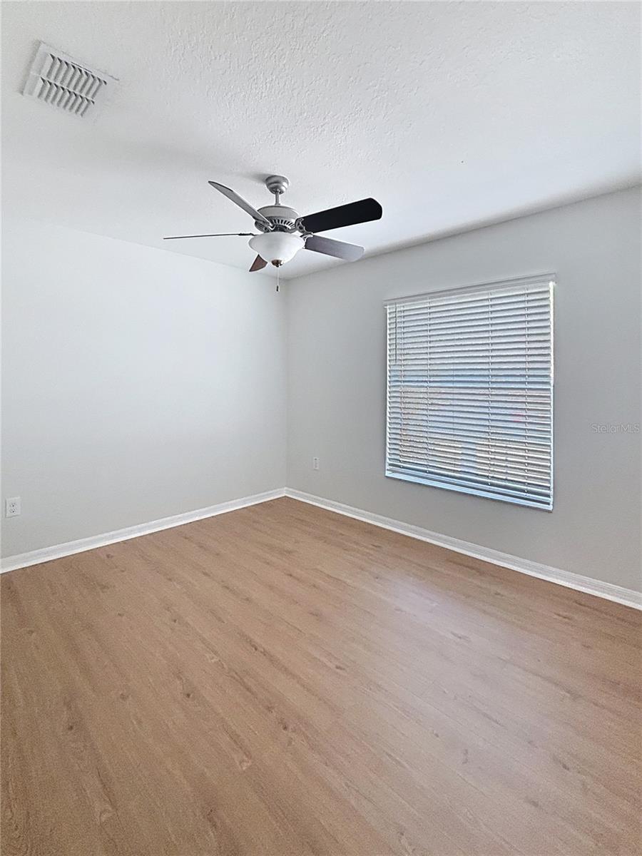 Image 21 of 34 For 10241 Strawberry Tetra Drive