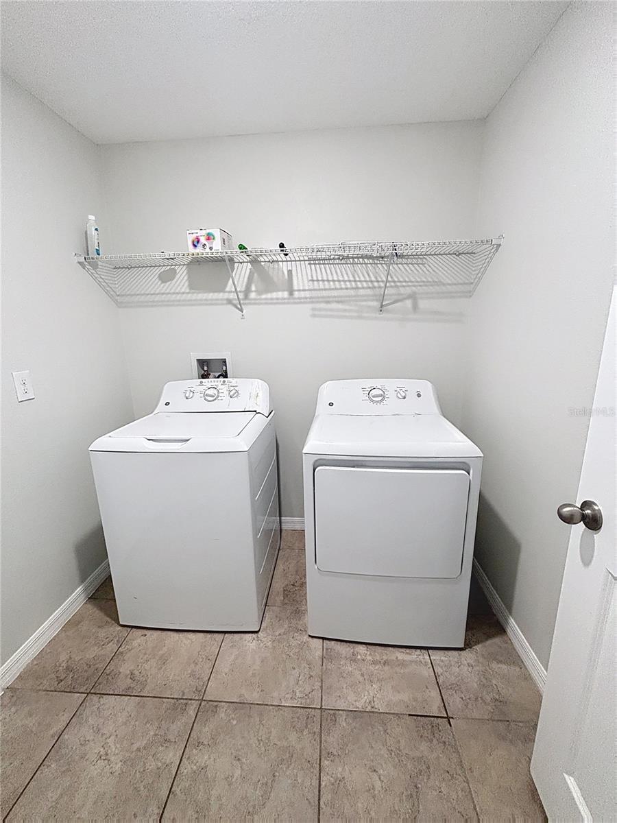 Image 27 of 34 For 10241 Strawberry Tetra Drive