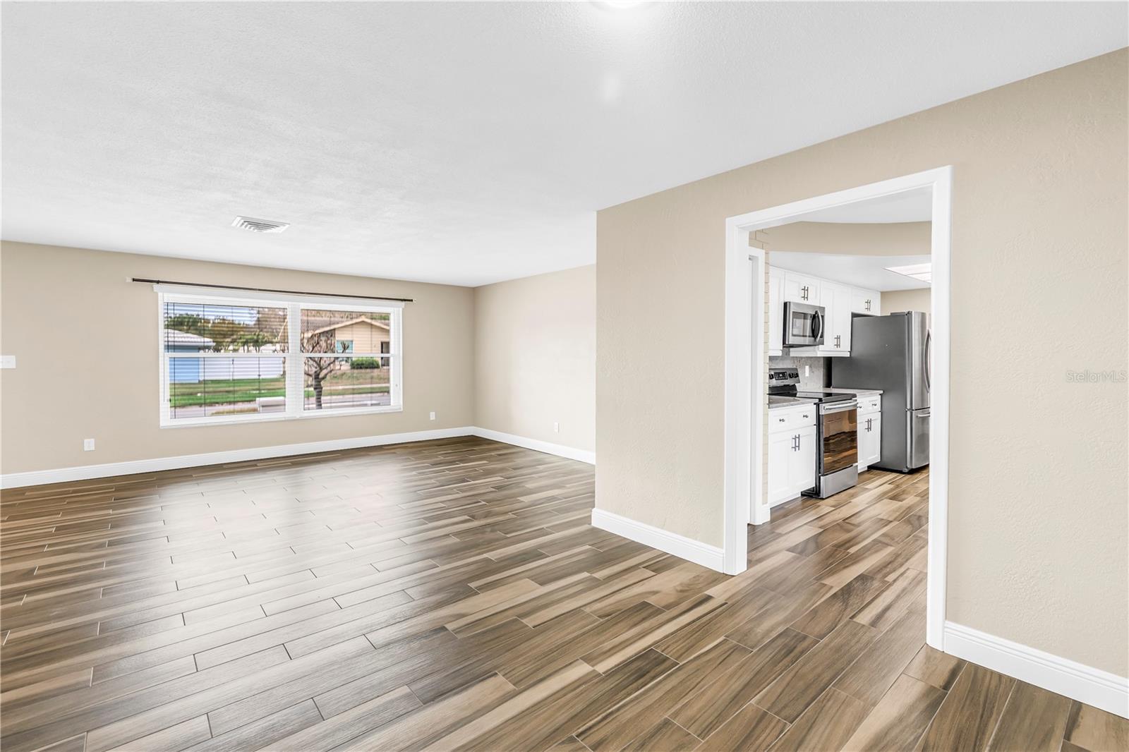 Image 17 of 61 For 12088 70th Avenue