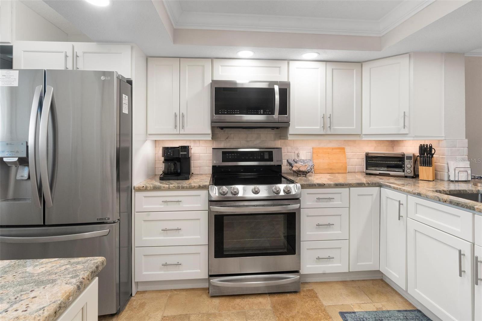 Image 7 of 37 For 14900 Gulf Boulevard 202