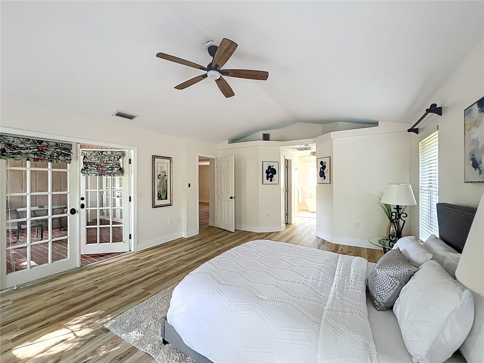 Image 29 of 56 For 1905 Seminole Trail