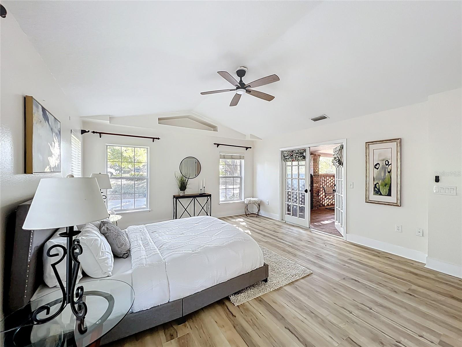 Image 32 of 56 For 1905 Seminole Trail