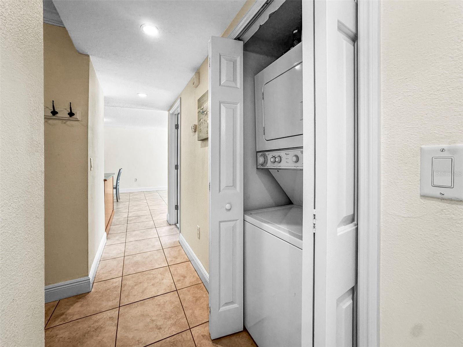 Image 23 of 34 For 950 Broadway  205