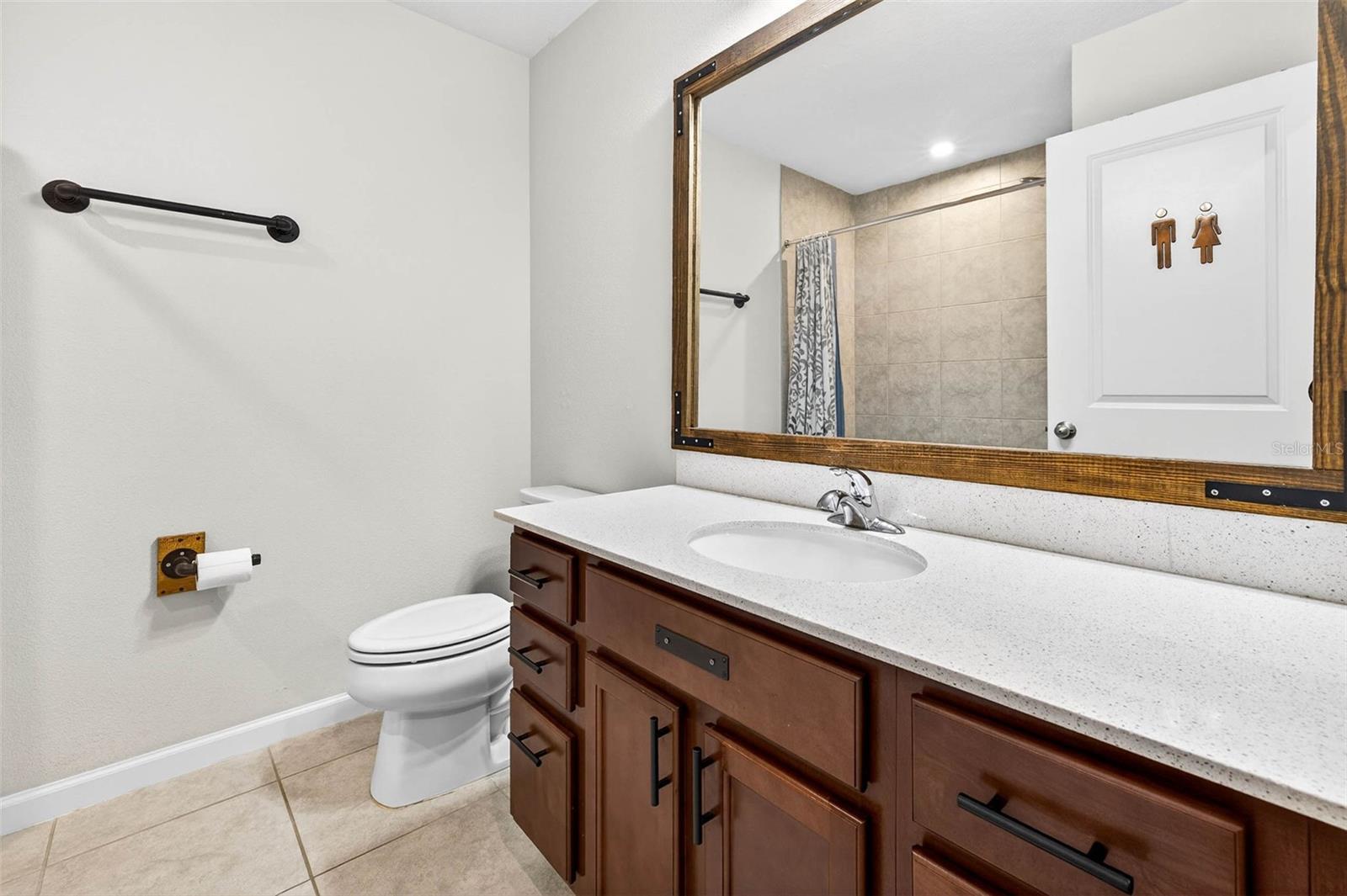 Image 17 of 21 For 2140 Laceflower Drive