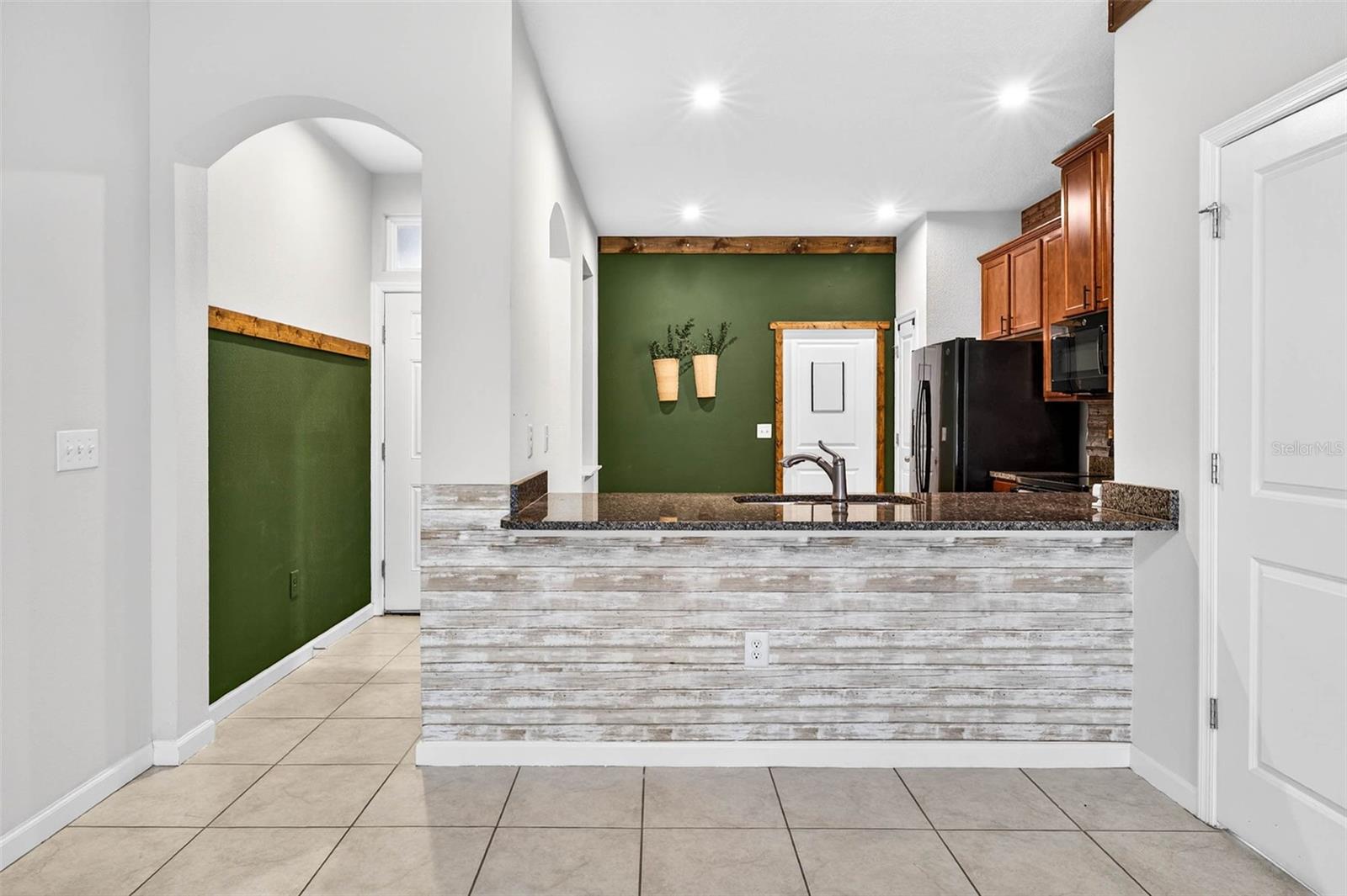 Image 3 of 21 For 2140 Laceflower Drive