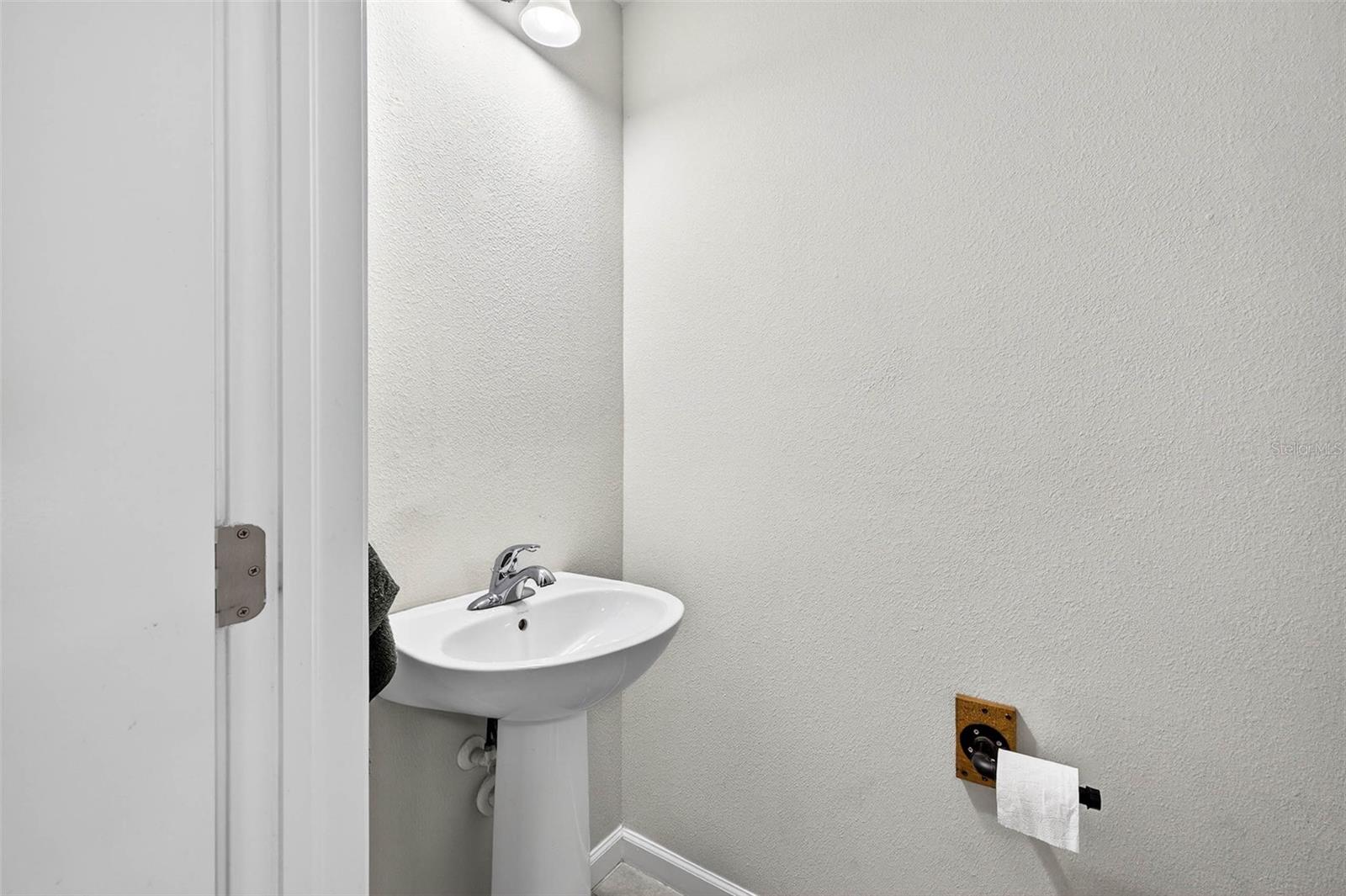 Image 6 of 21 For 2140 Laceflower Drive