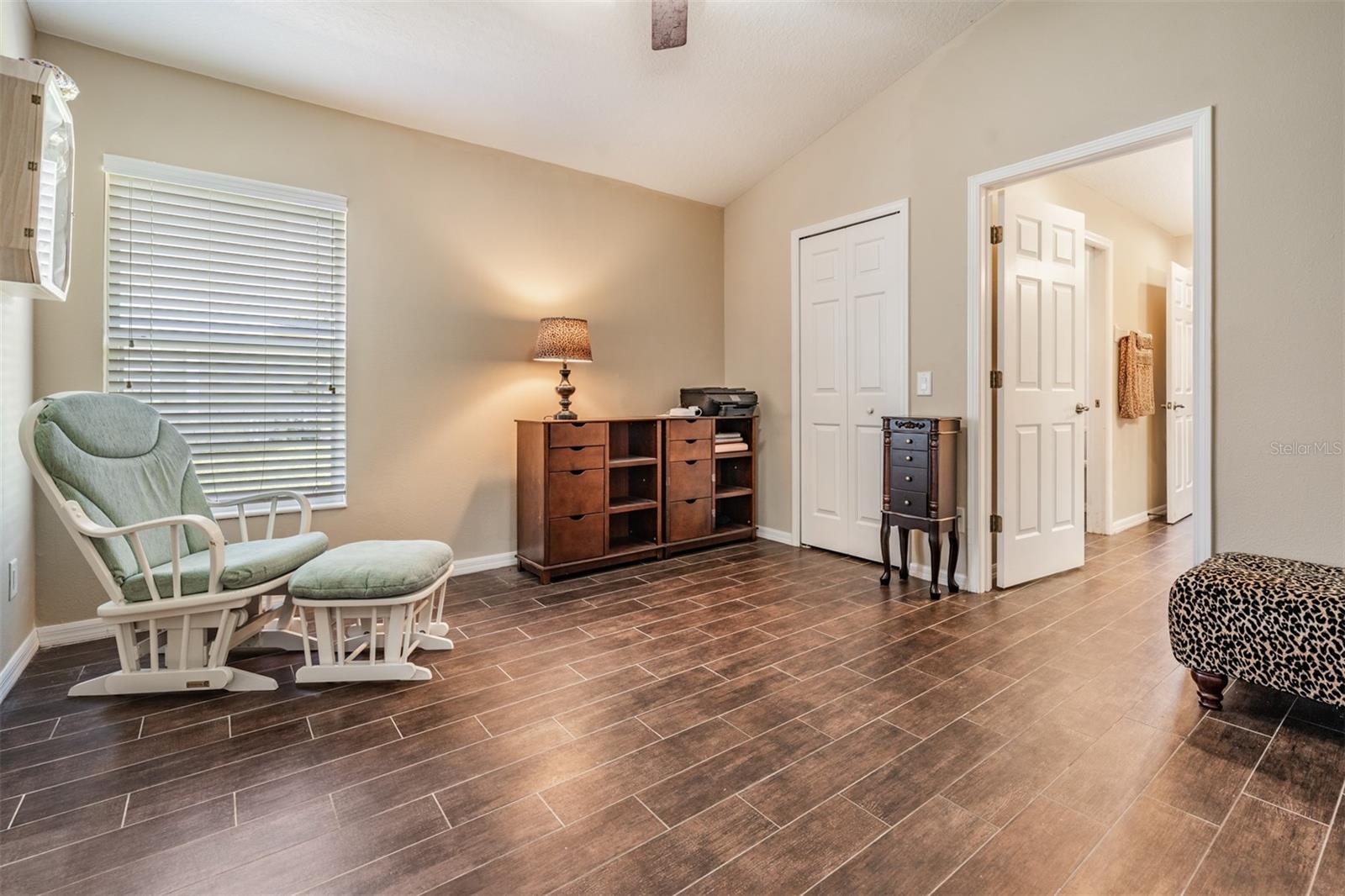 Image 29 of 76 For 19101 Lone Creek Court